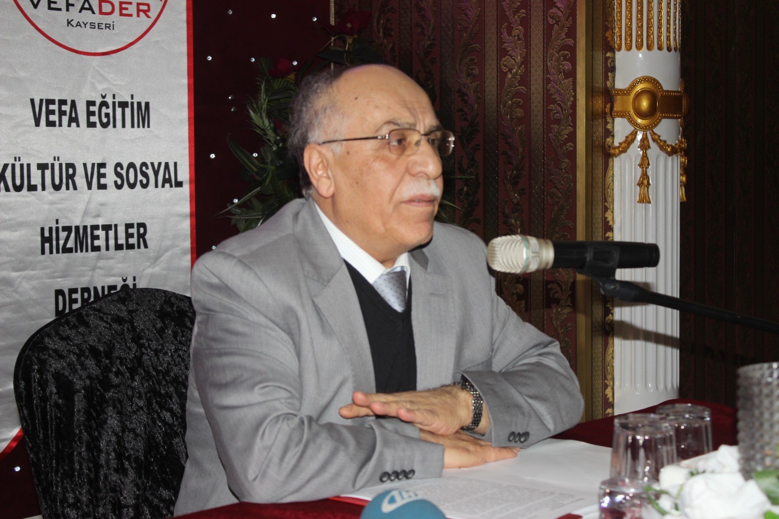 TV Sunucusu Osman Ünlü’ye Kayseri’de Büyük İlgi