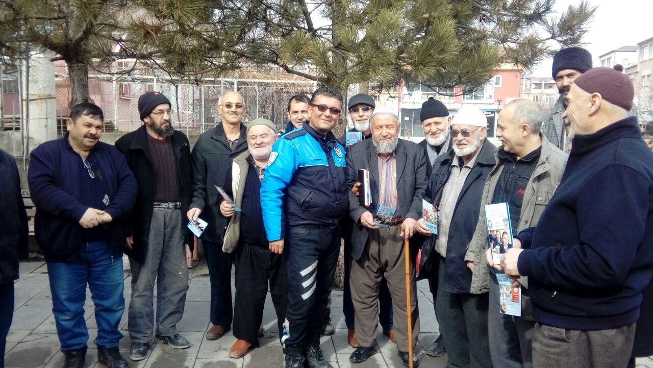 Toplum destekli polisler vatandaşları provokasyona karşı uyardı