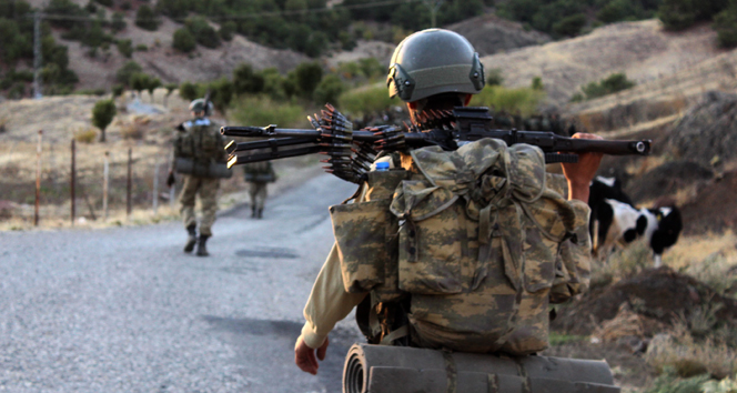 2 asker şehit oldu, 7 terörist öldürüldü