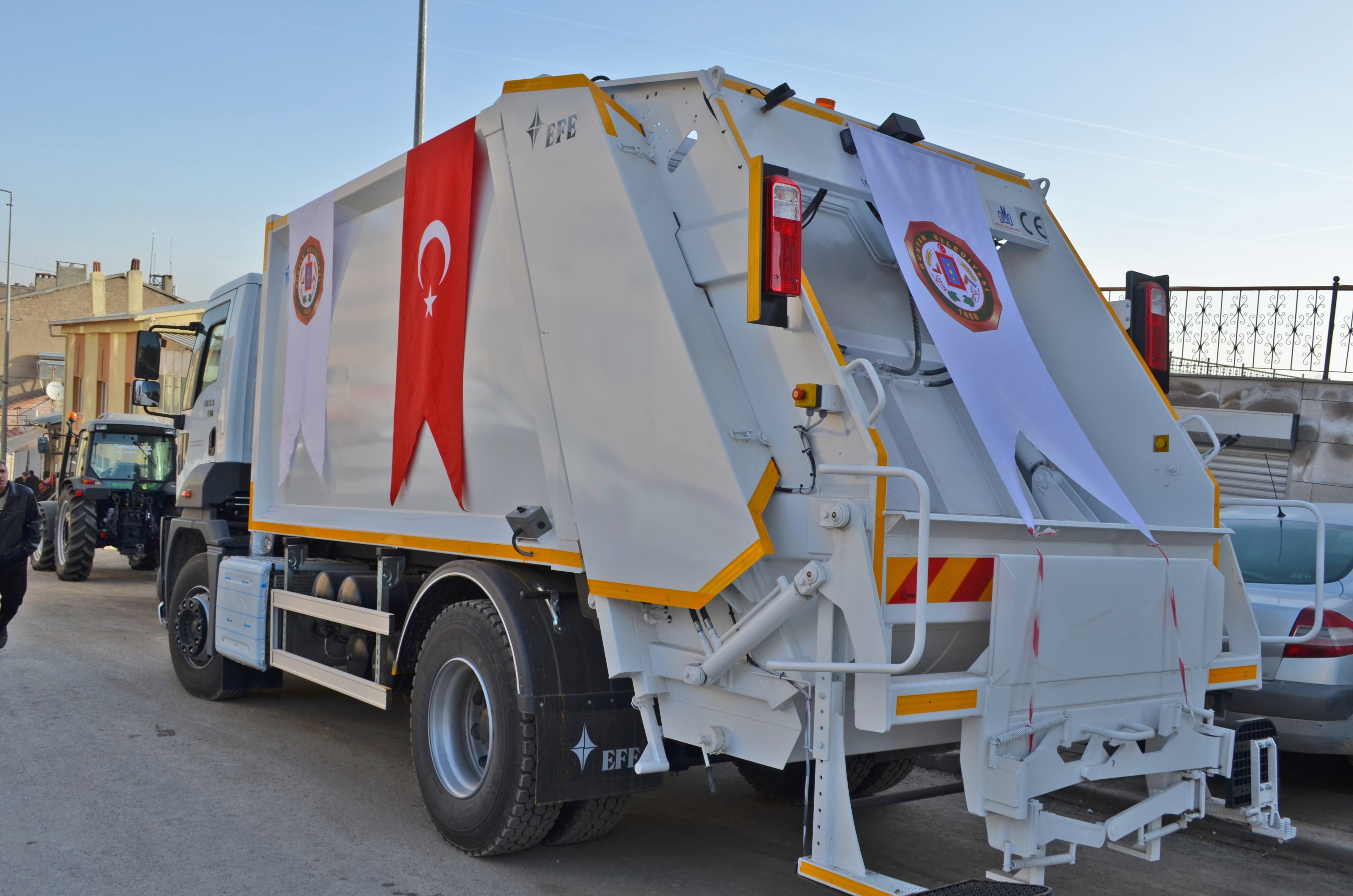 Bünyan Belediyesi araç filosuna yeni bir çöp kamyonu daha ekledi