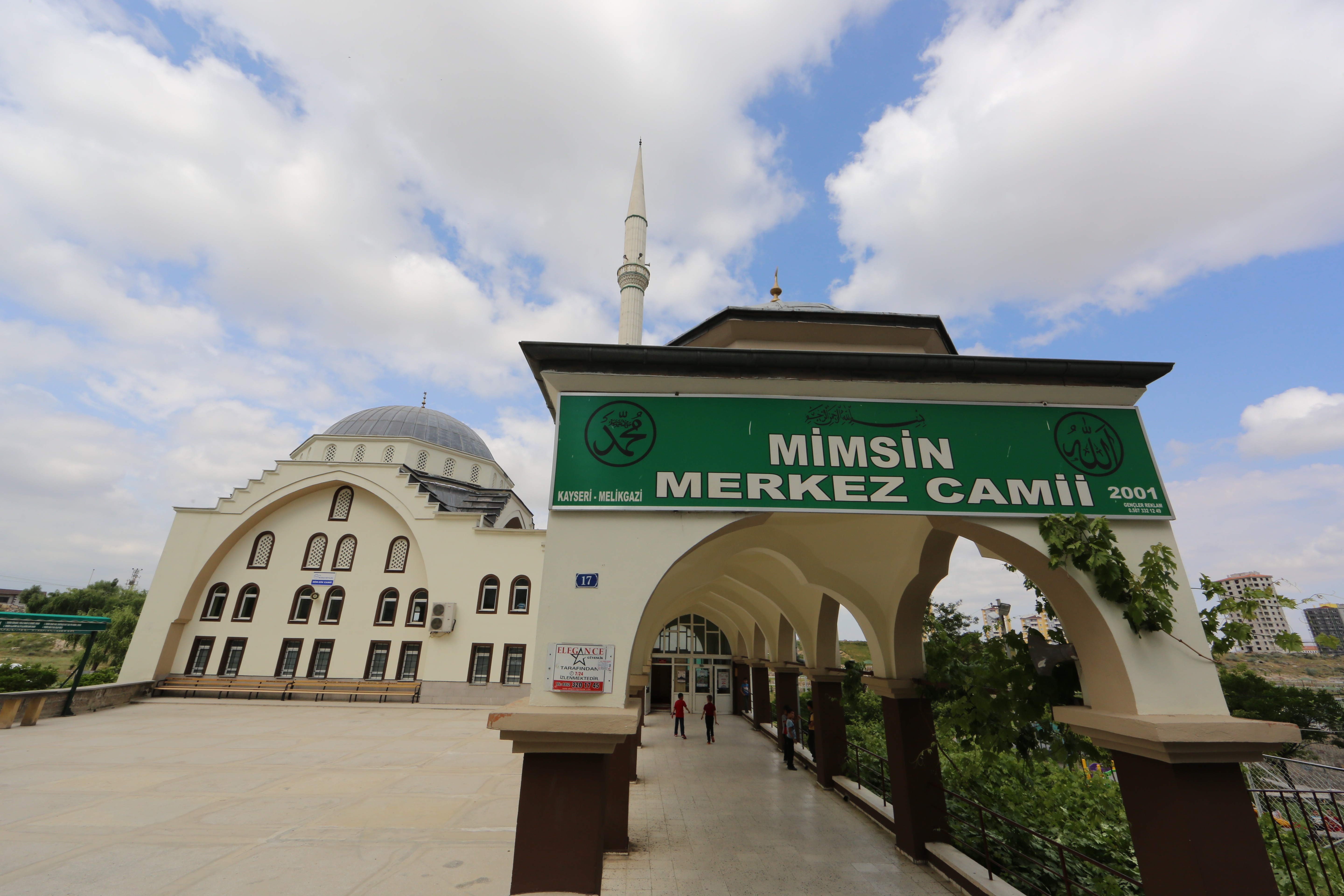 Büyükkılıç, “Önemli olan Melikgazi’ye yatırım ve Melikgazililer’e hizmet etmektir”