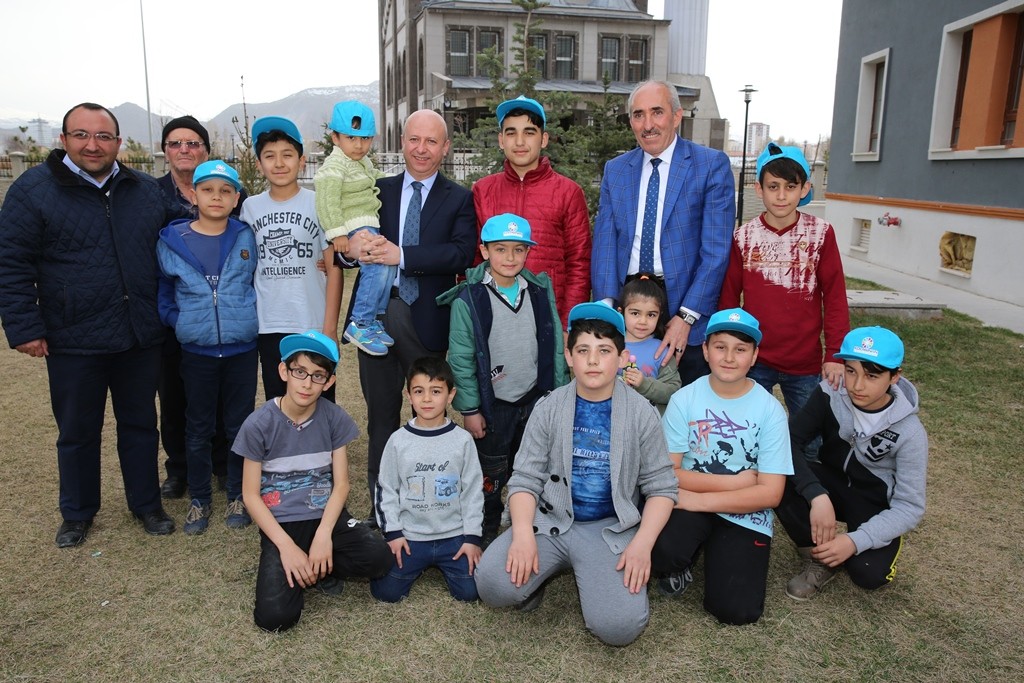 Kocasinan’da çocuk şenliği başladı
