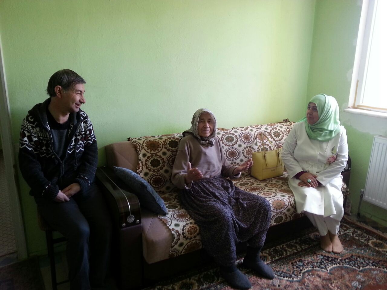 Hanımefendi Ayşe Kamçı ziyaretlere devam ediyor