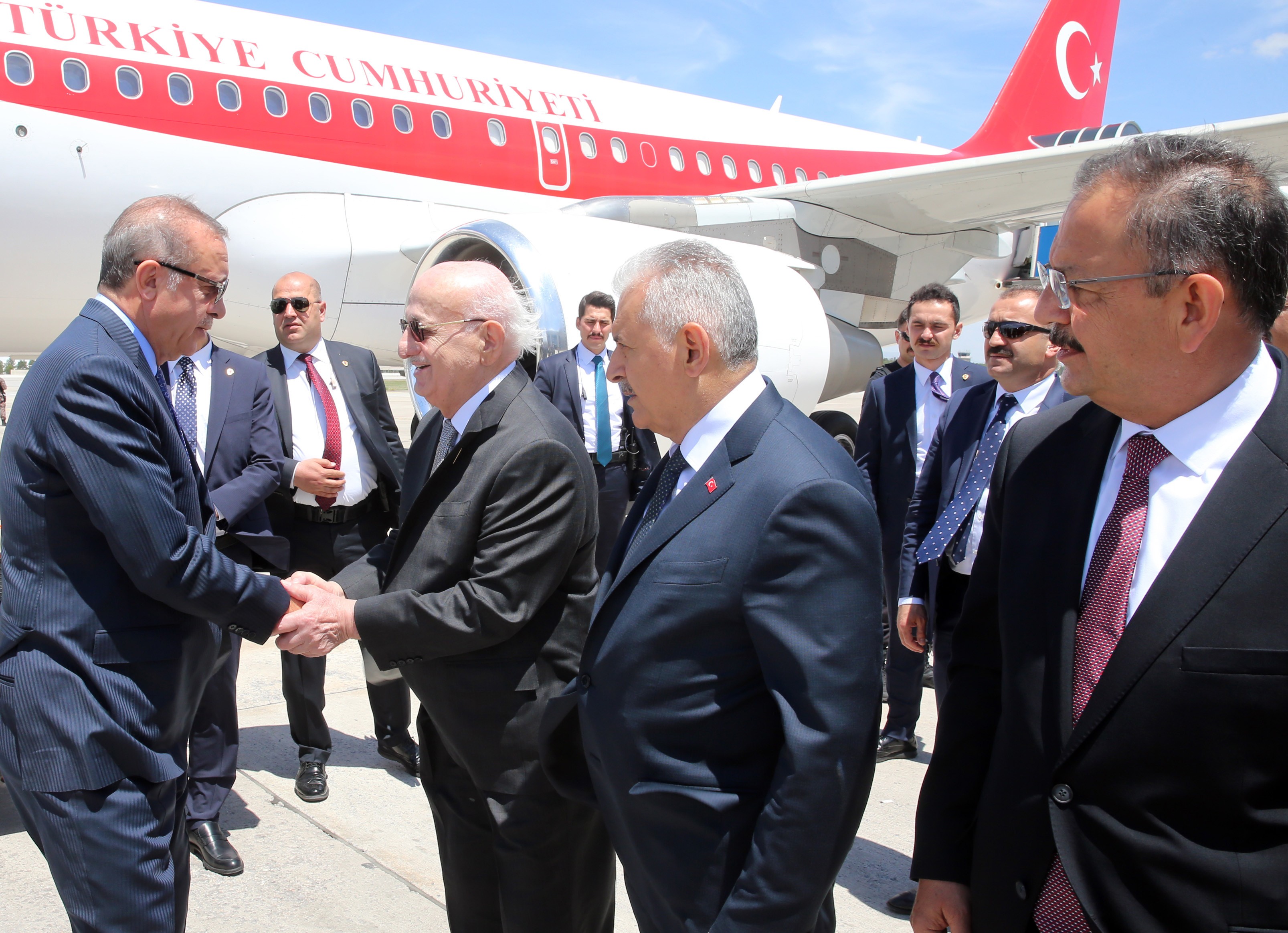 Cumhurbaşkanı Erdoğan ve Başbakan Yıldırım, Abdullah Gül’ün babasının cenazesi için Kayseri’ye geldi
