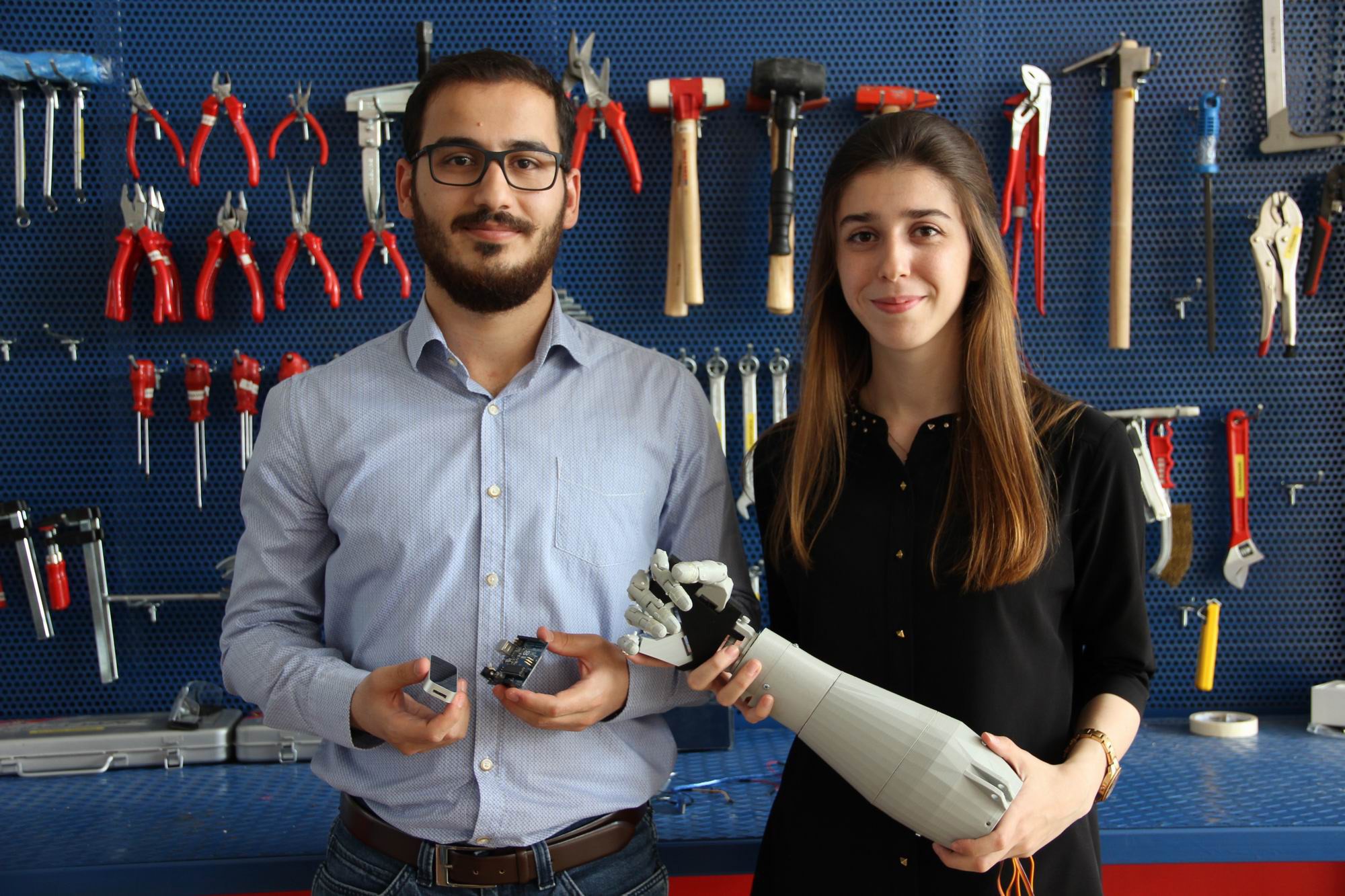 Mühendislik öğrencileri iş kazalarına biyonik kol ile çare bulacak