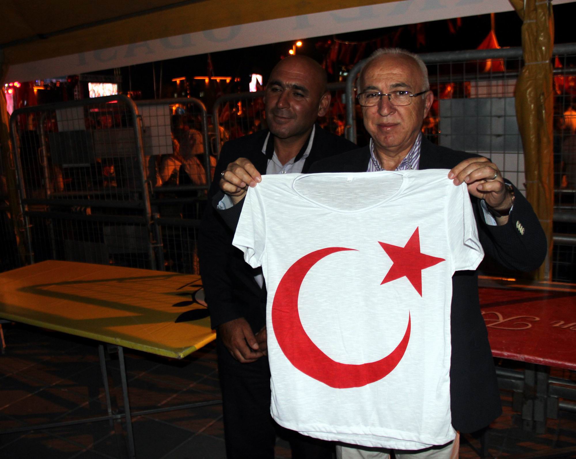  “15 Temmuz’u unutmayacağız ve unutturmayacağız”