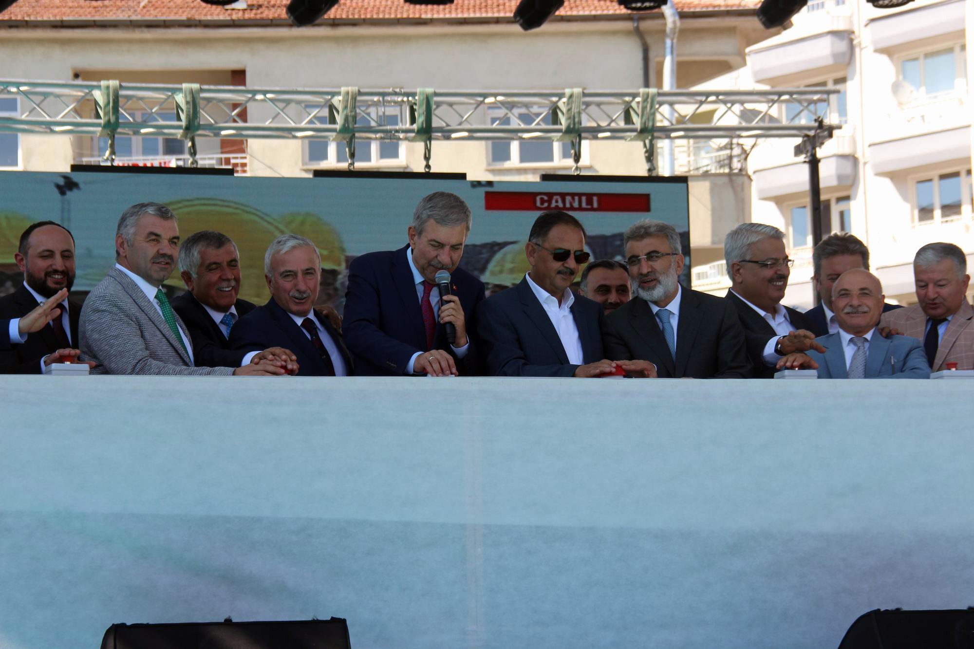  “Artık AK Parti kendi ile yarışmak zorundadır”