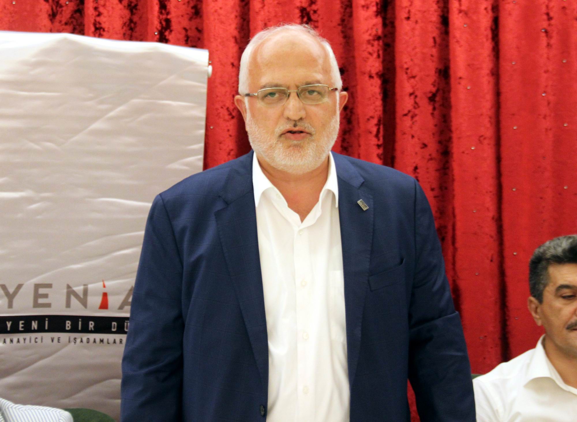 Kendi medeniyet değerlerimiz üzerinde yükselmek istiyoruz