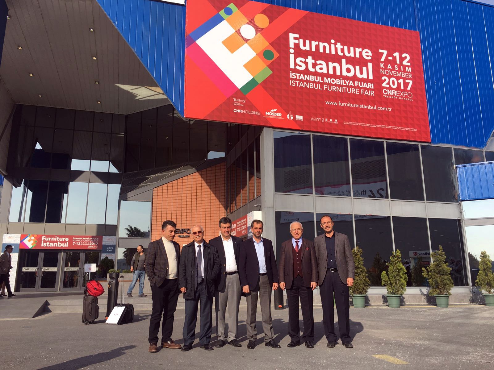 KTO Başkanı Mahmut Hiçyılmaz İstanbul Mobilya Fuarı’nı ziyaret etti 