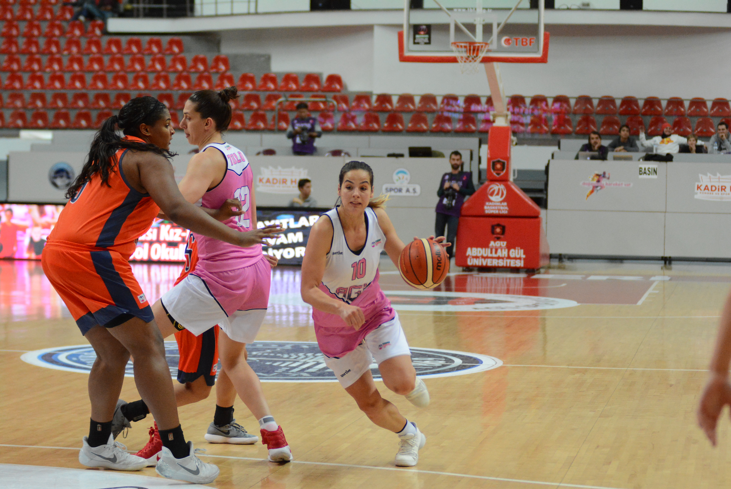 AGÜSPOR EVİNDE AĞIR KAYIPTA: 71 – 82