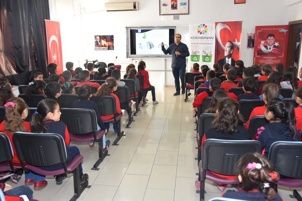 Kocasinan’da öğrencilere yönelik eğitim seminerleri devam ediyor 