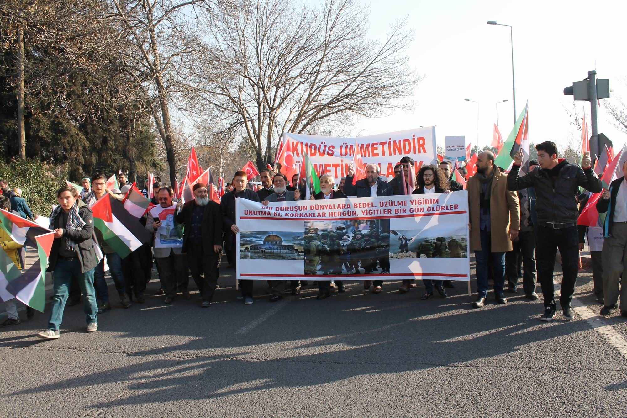 Büyük Kudüs Yürüyüşünde binler Trump’ın kararına ‘hayır’ dedi 