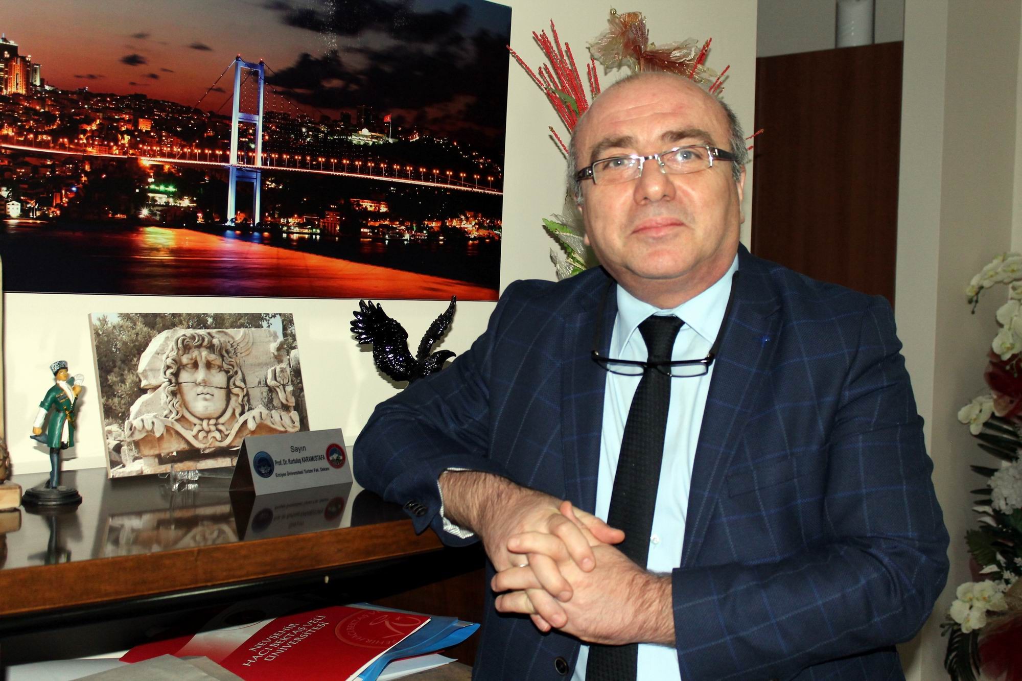 Prof. Dr. Karamustafa: “Turizm işletmecileri gastronomi turizmine yönelmeli” 