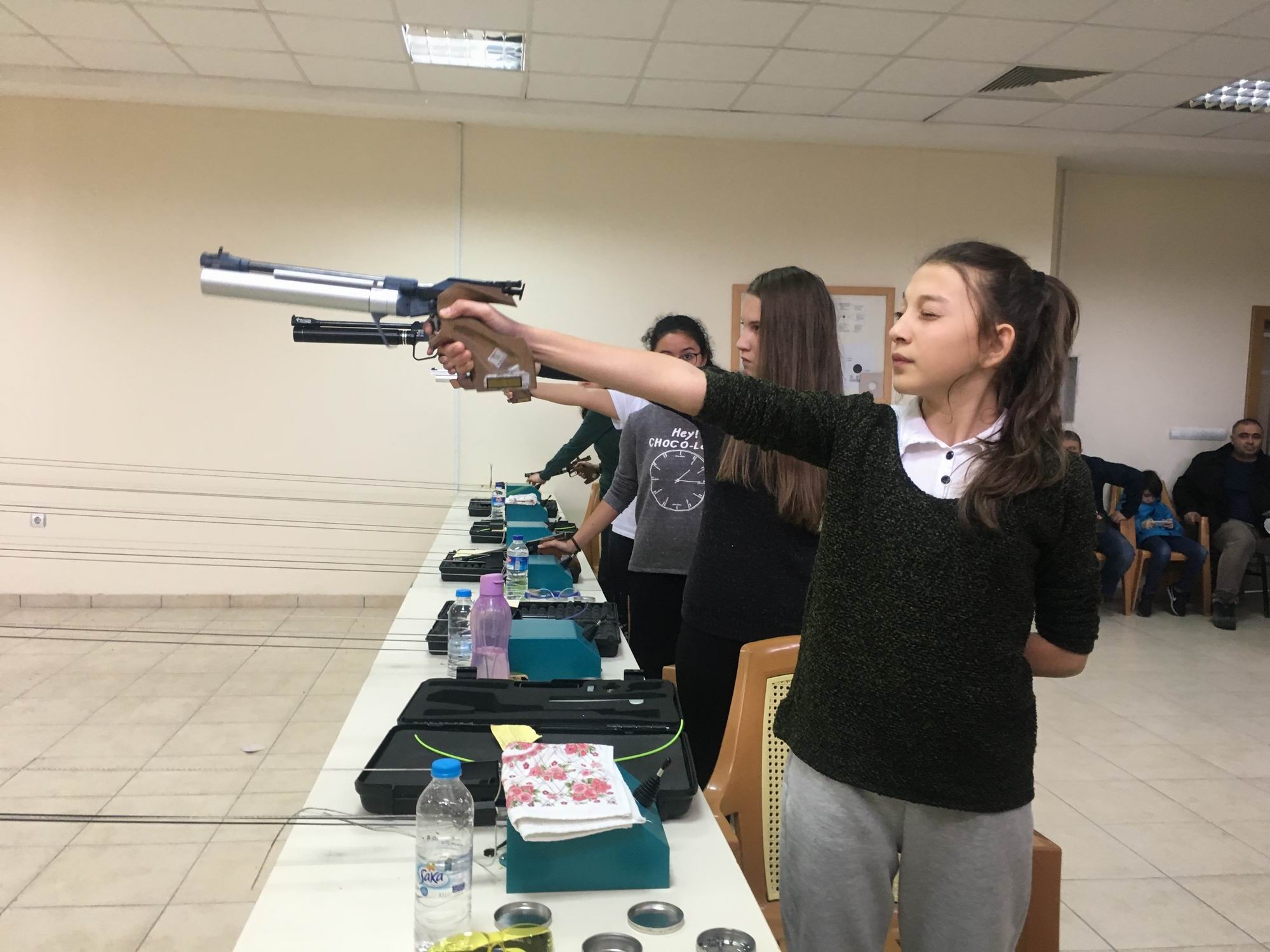 Okul Sporlarında Havalı Tabanca Turnuvası yapıldı