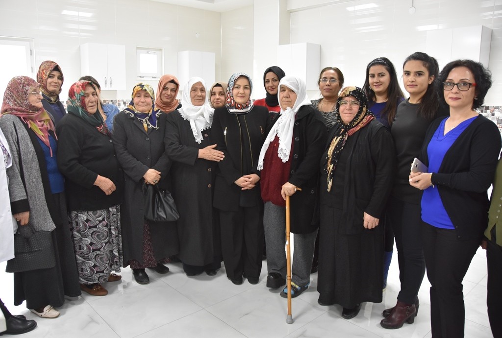 Fatma Çolakbayrakdar, Kocasinan’ın çınarlarını ağırladı 