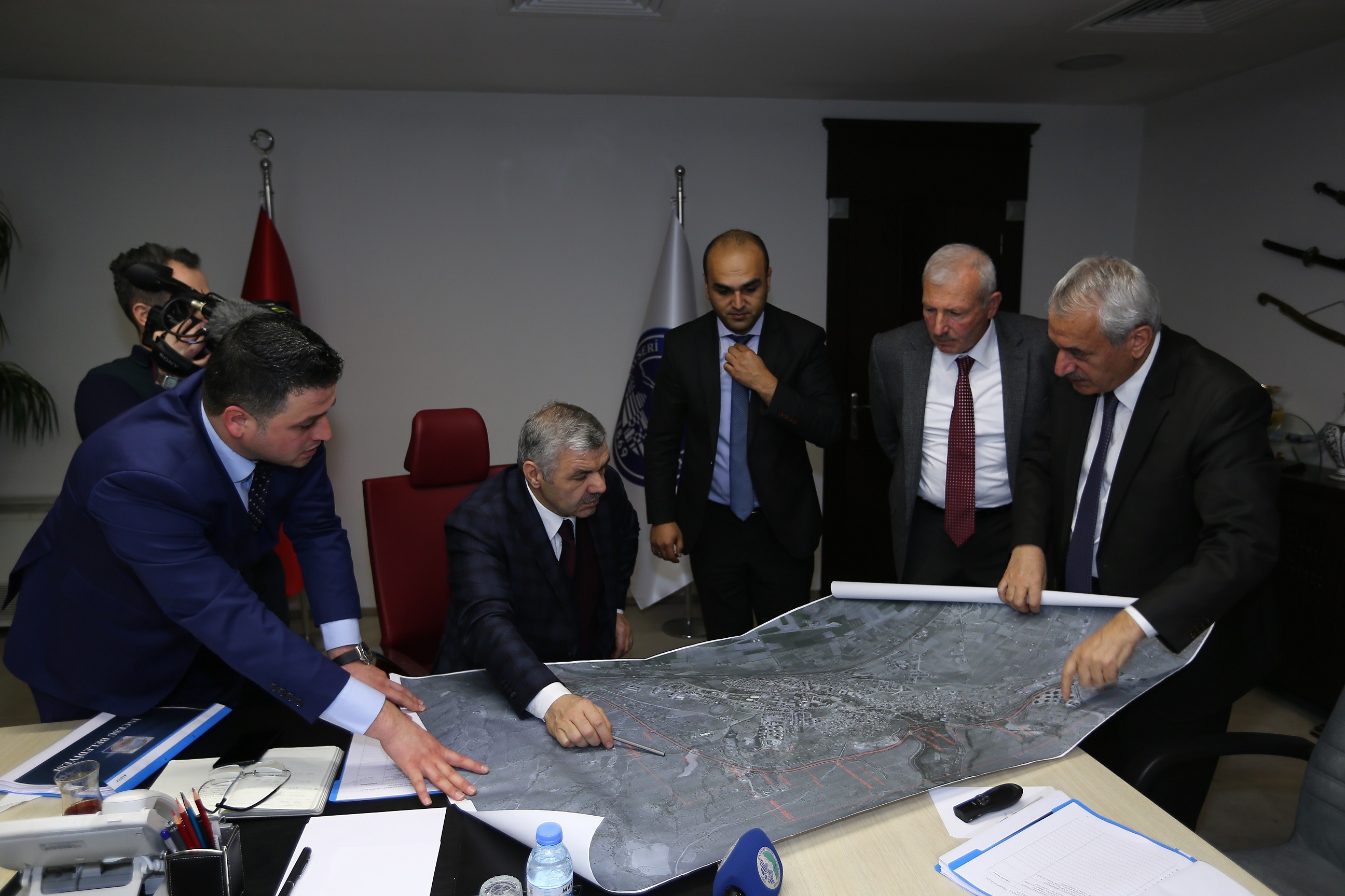  Başkan Çelik’ten ilçeler zirvesi 