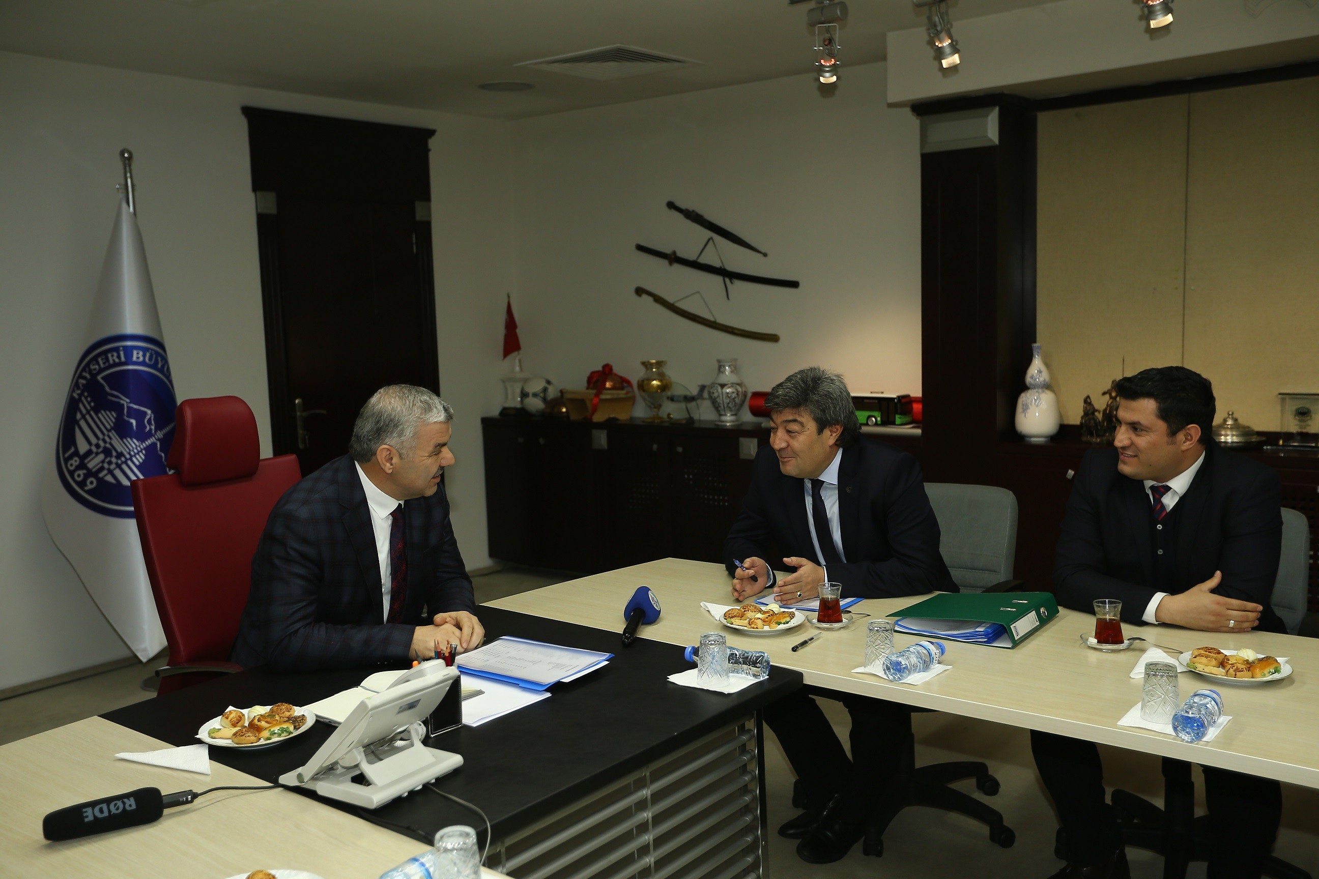 Büyükşehir Belediyesinde yatırımlar planlanıyor 