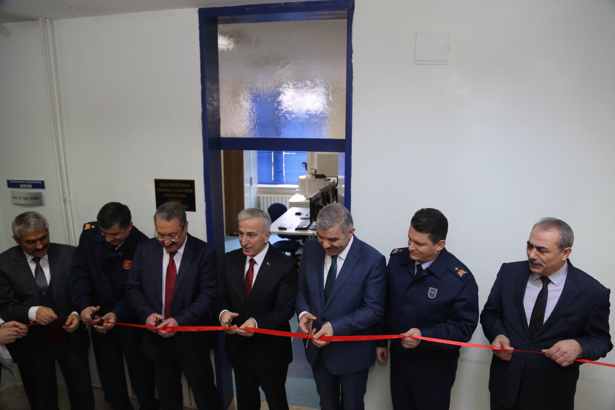 ERÜ’de Türkiye’nin en nano boyuttaki incelemeleri yapılabilecek 