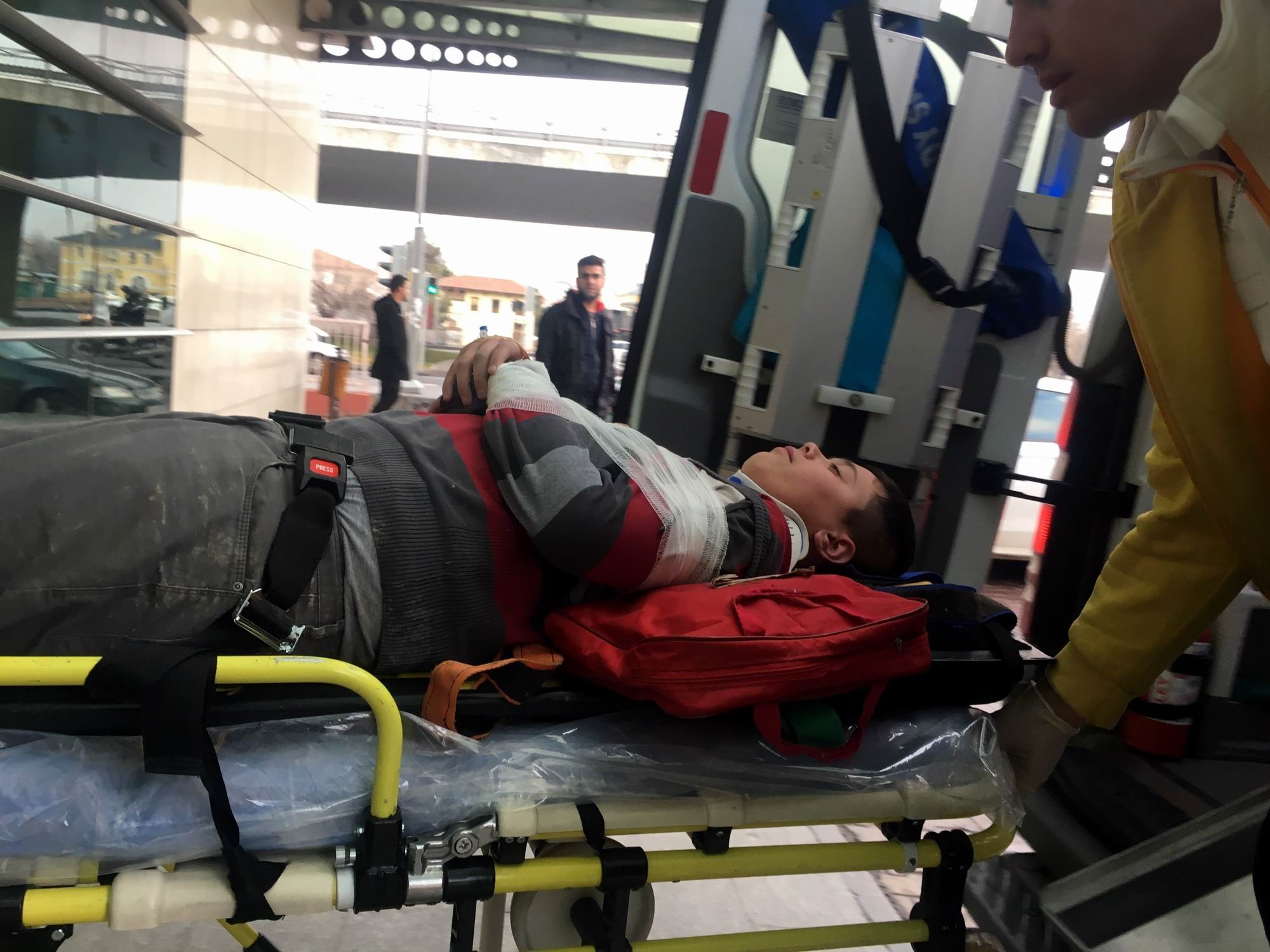 Anahtarı içeride unuttu, eve girmek istersen balkondan düştü