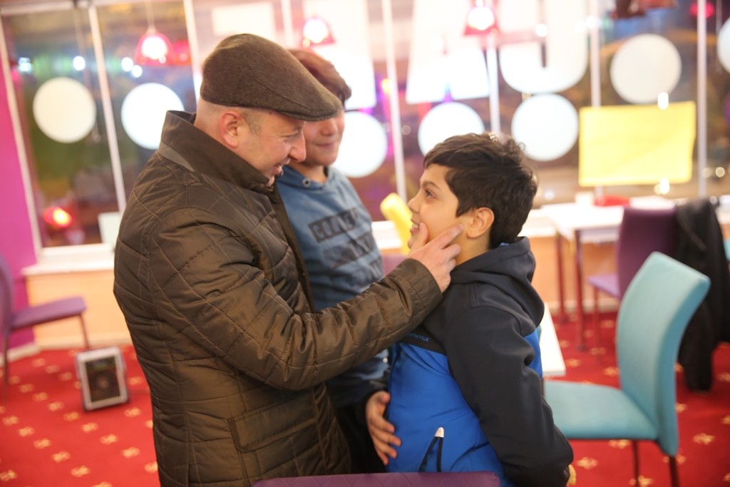 Başkan Çolakbayrakdar’dan Yenimahalle’de esnaf ziyareti 