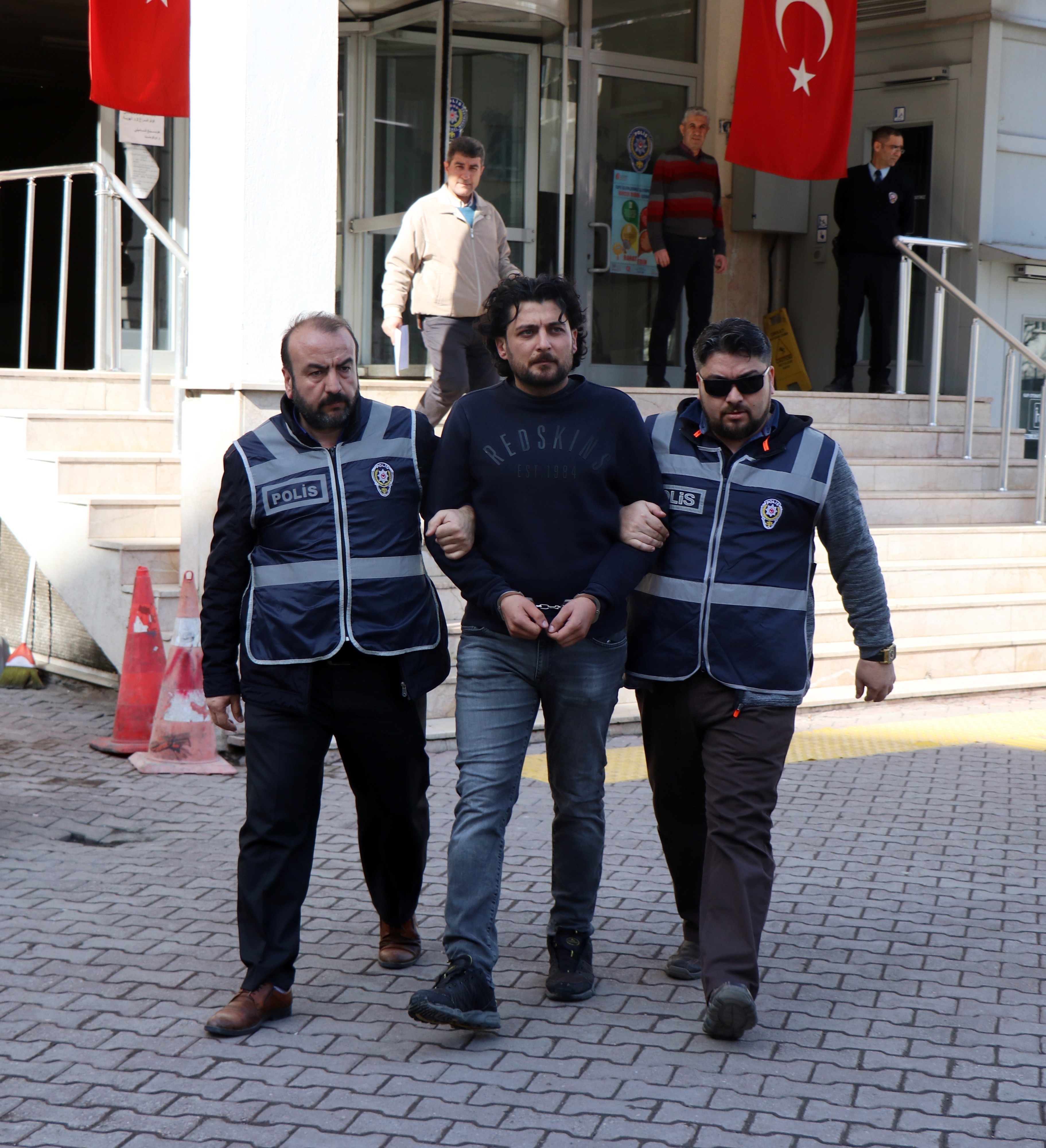 Borçları yüzünden bankayı soymuş