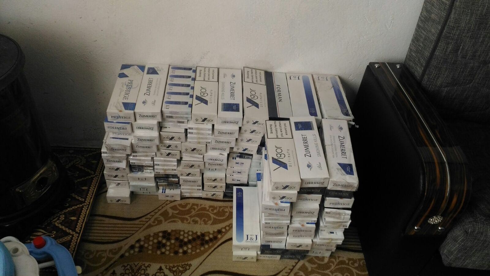 770 paket kaçak sigara ele geçirildi 