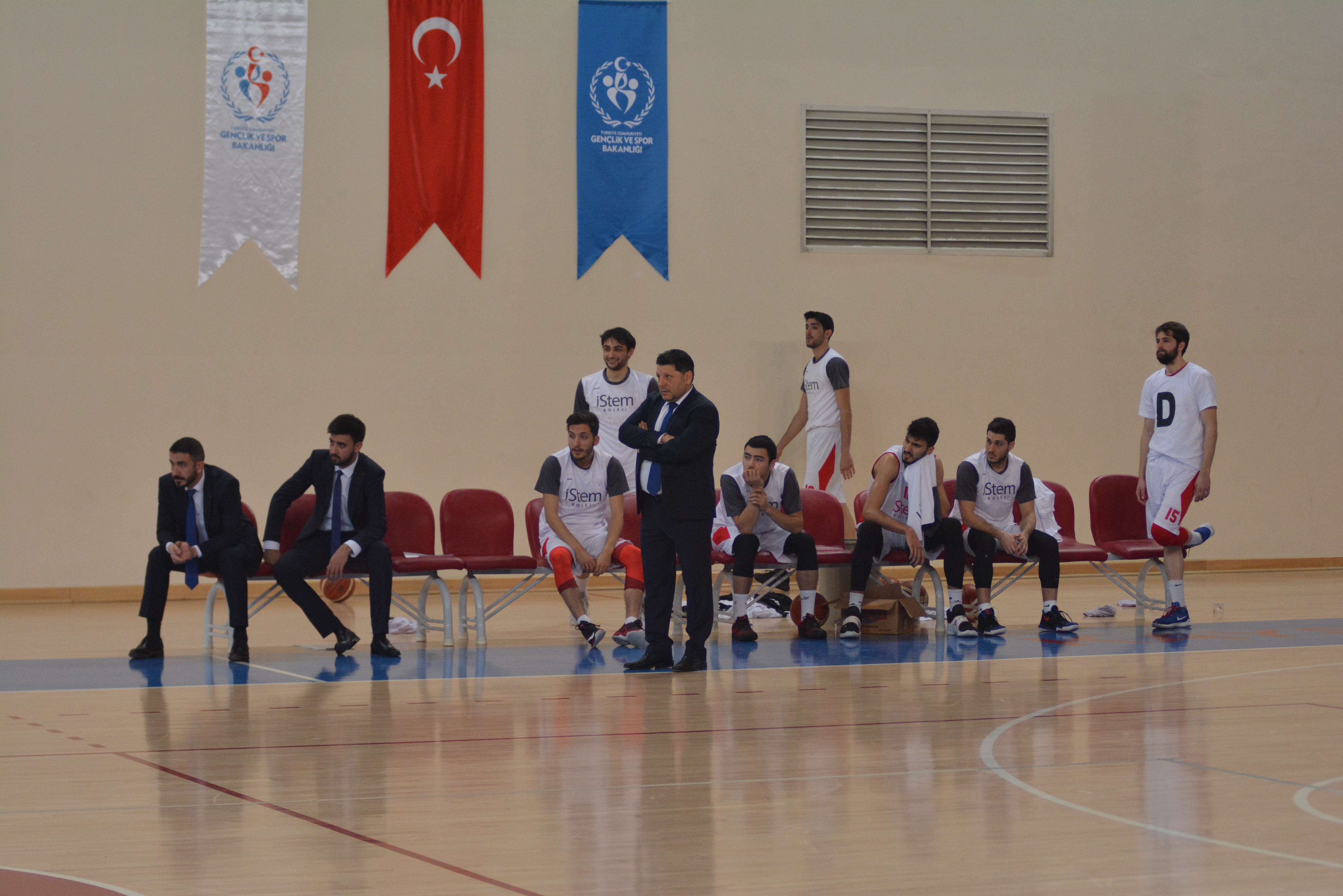 İSTEM EVİNDE İSTEDİĞİNİ ALDI