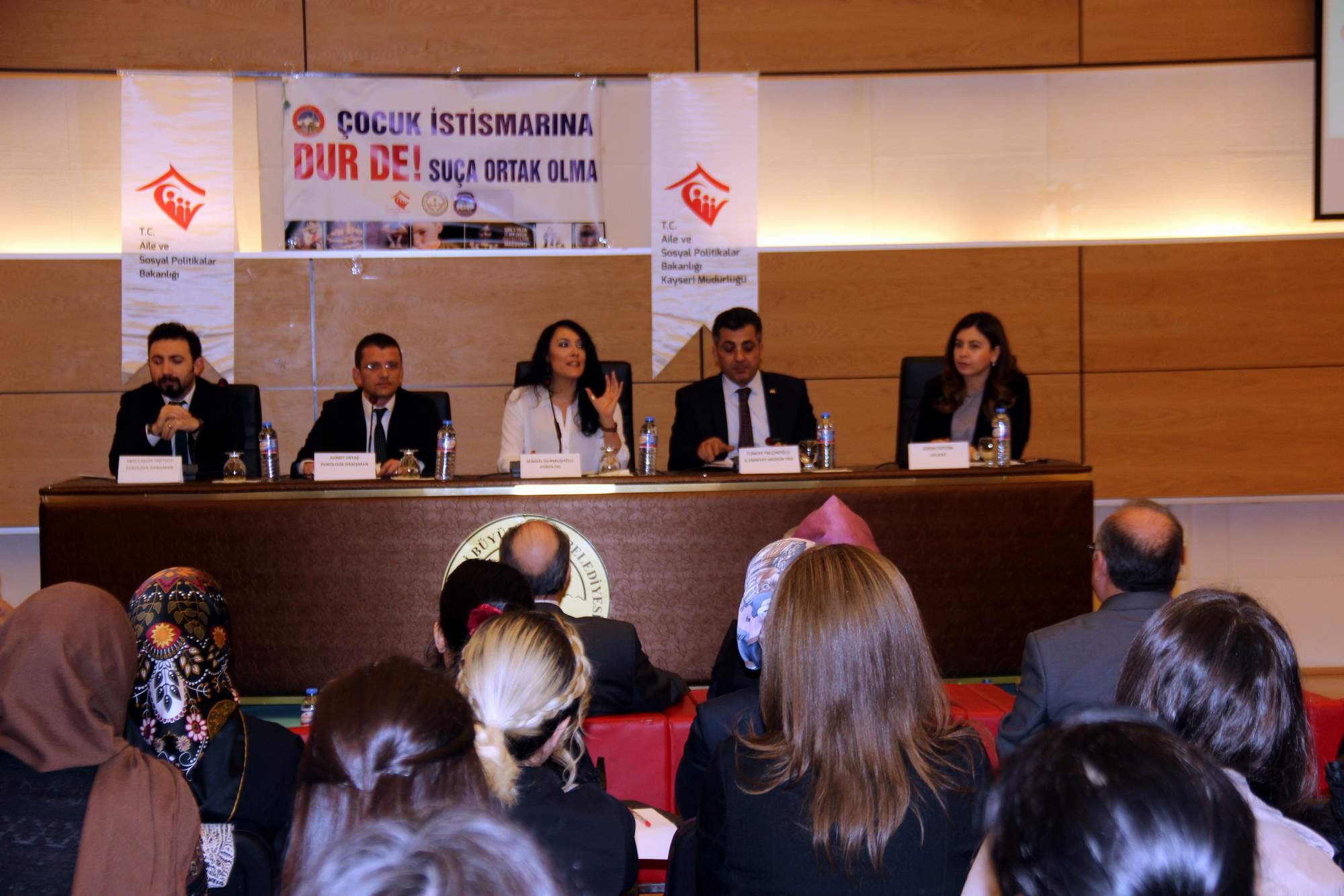 “İstismarı yapan kişilerin yakın çevreden çıkması çok düşündürücü”