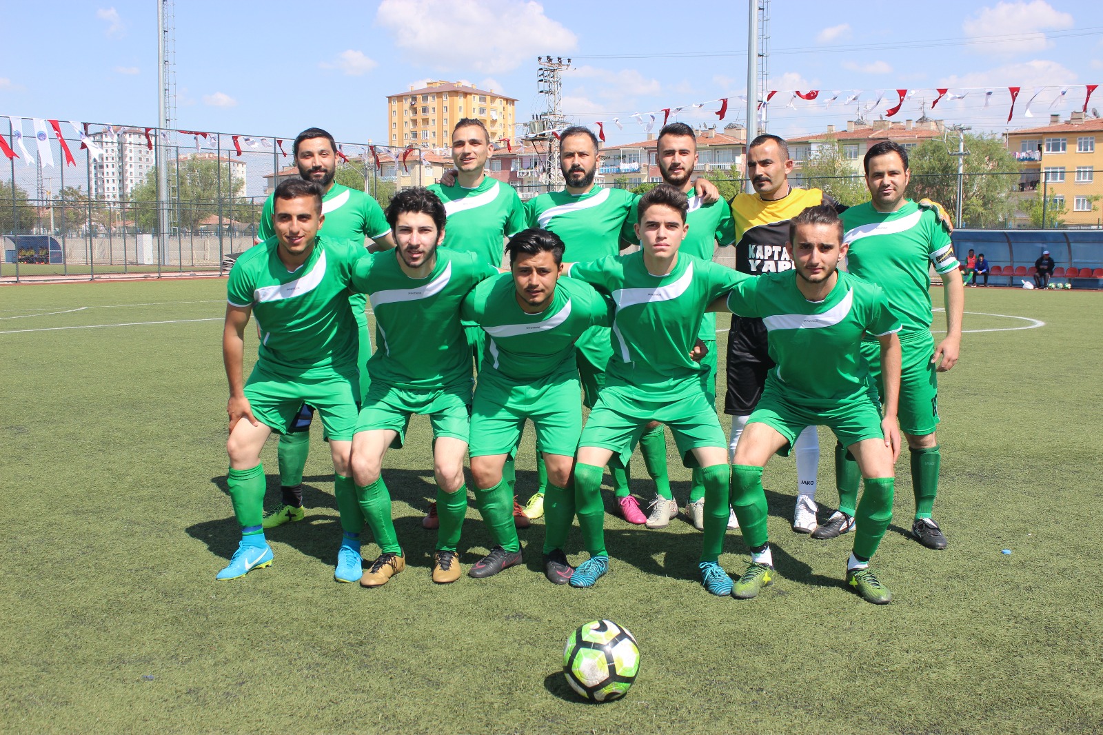 ANAYURT LİDERLİĞİ DEVRALDI: 8-2