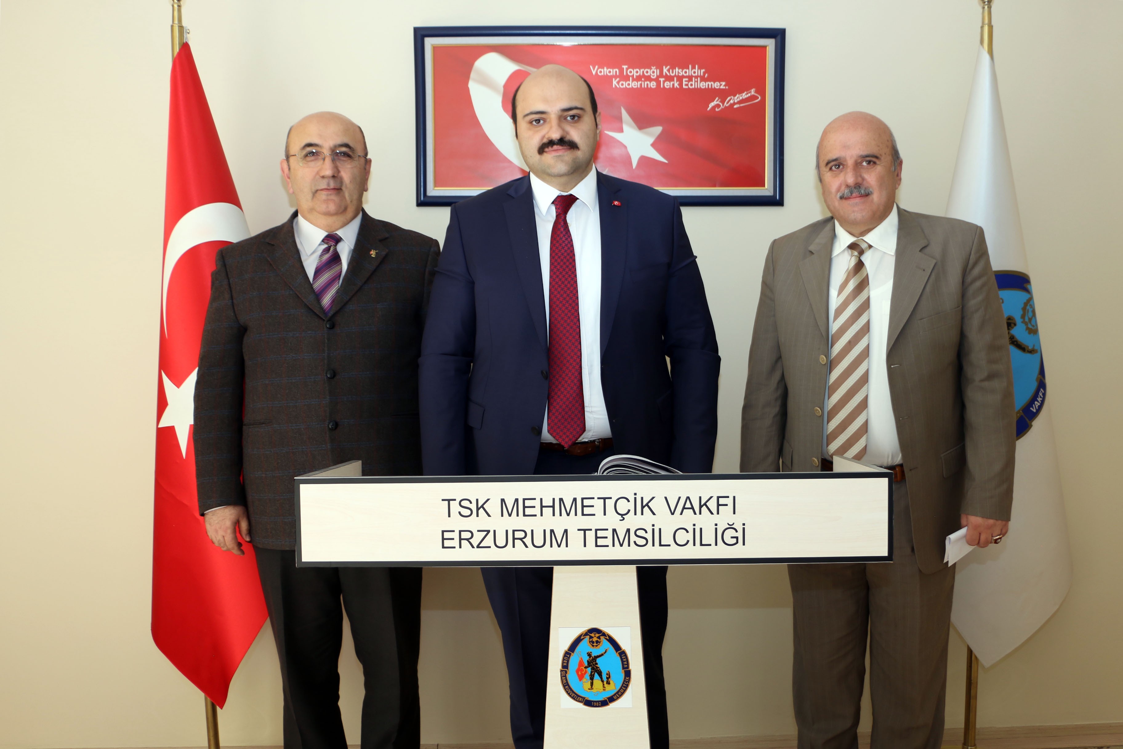 Aziziye Mehmetçik için tek yürek