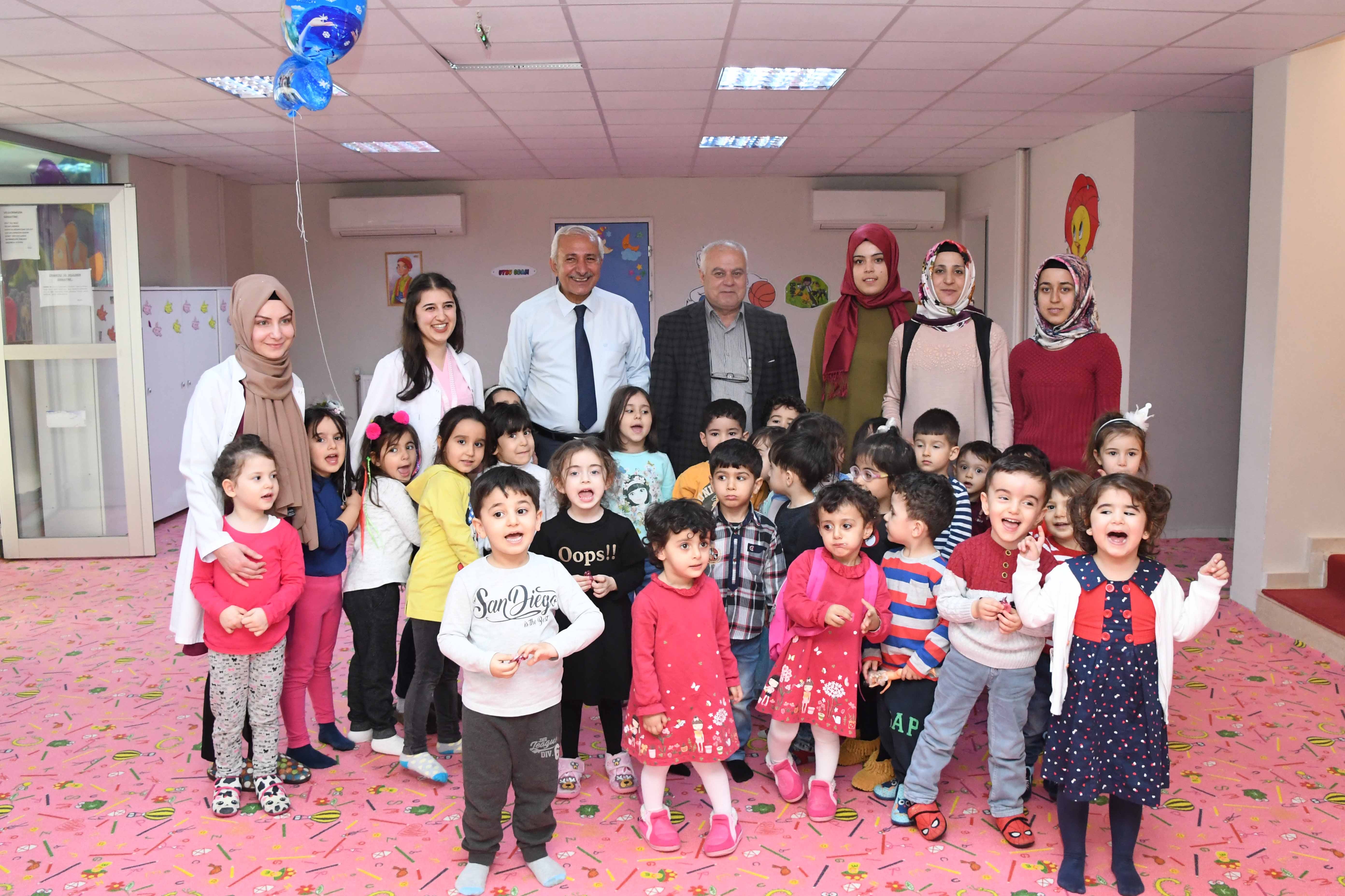 Miniklere ağız ve diş sağlığı taraması