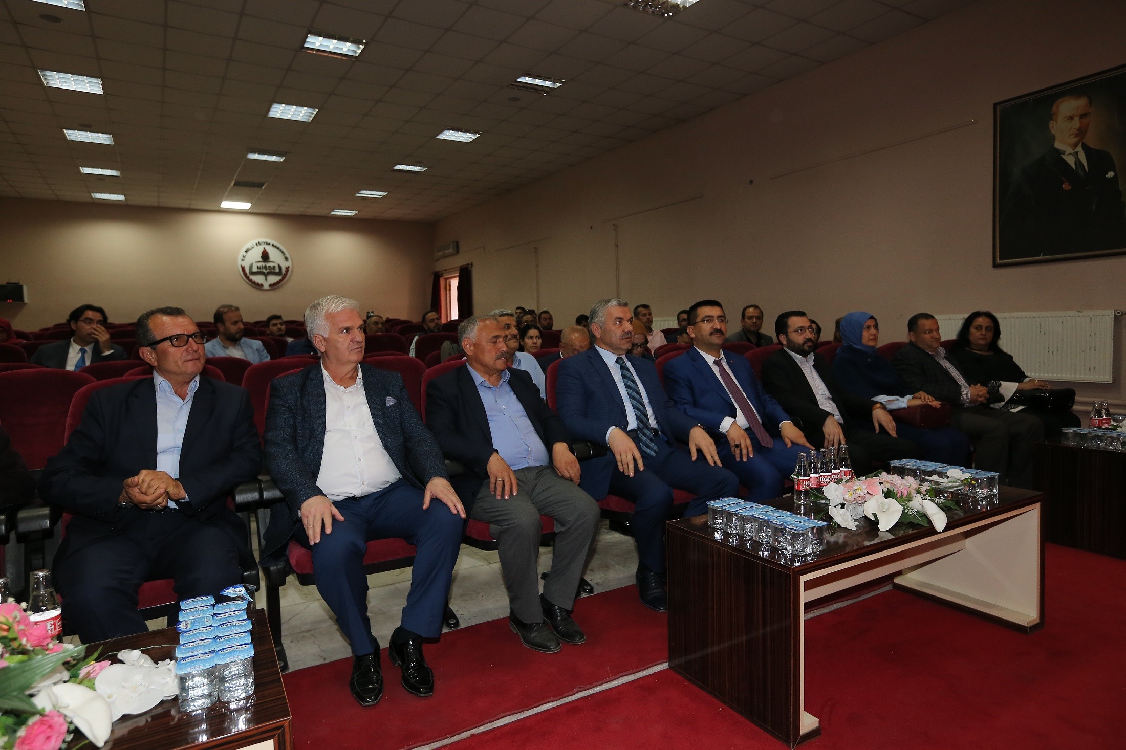 Başkan Çelik, AK Parti Niğde İl Başkanlığı’nın düzenlediği Siyaset Akademisi’nde ders verdi