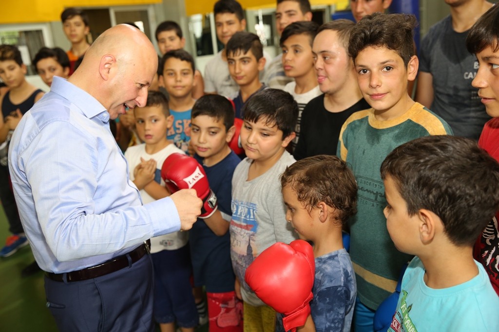 Kocasinan’ın tesisleri, 7’den 70’e herkese spor hizmeti veriyor