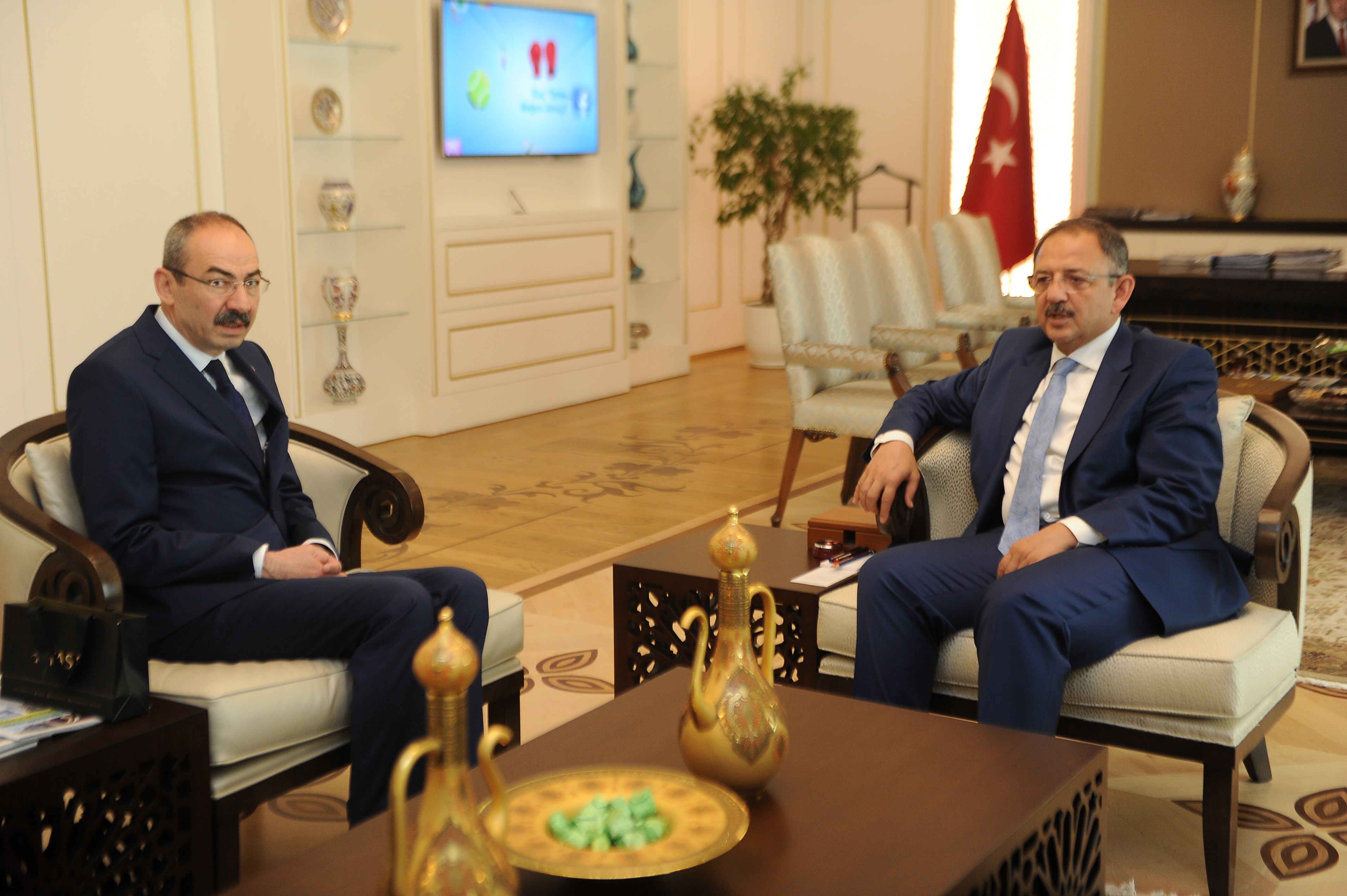 KTO Yönetim Kurulu Başkanı Ömer Gülsoy, Bakan Özhaseki’yi Ziyaret Etti