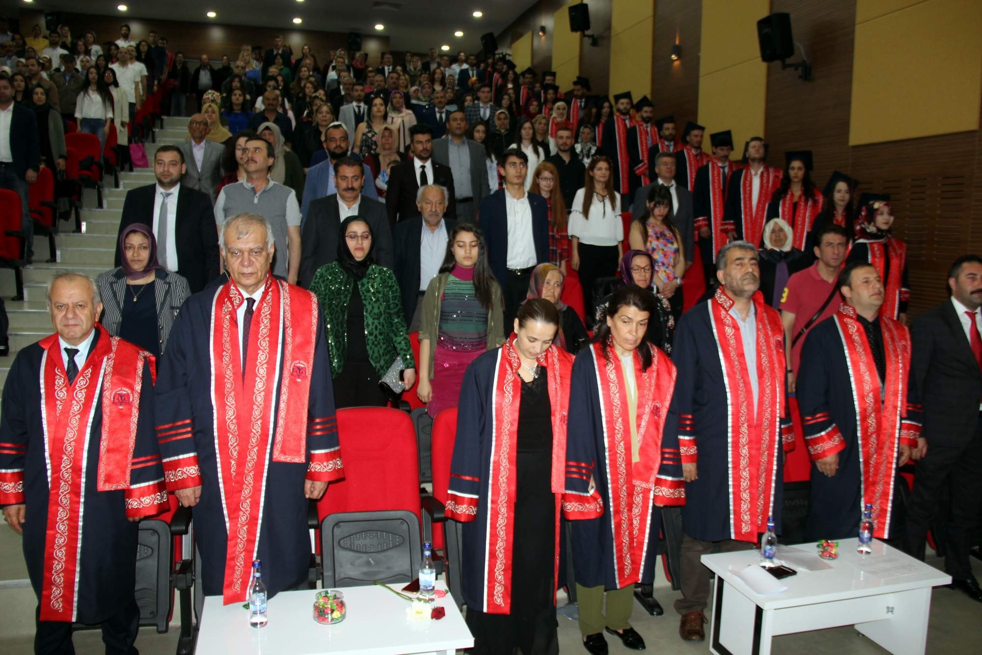 ERÜ Sanat Tarihi Bölümü’nde 68 öğrenci mezuniyet sevinci yaşadı
