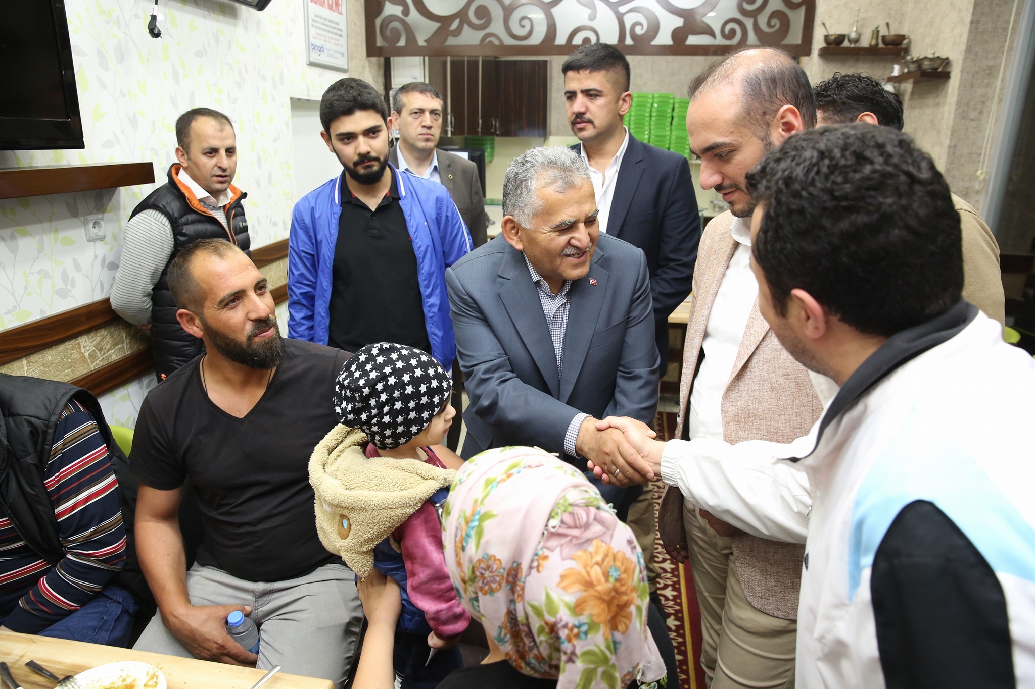 Başkan Büyükkılıç Köşke Mahallesini ziyaret etti