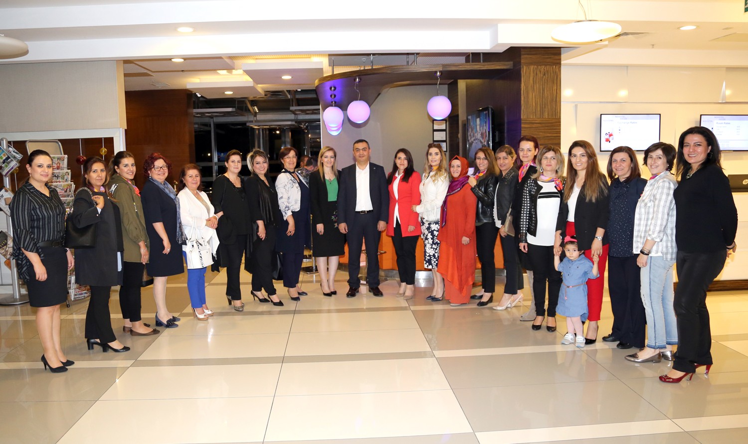 KAYSO Başkanı Büyüksimitci İftarda Kadın Girişimcilerle Bir Araya Geldi