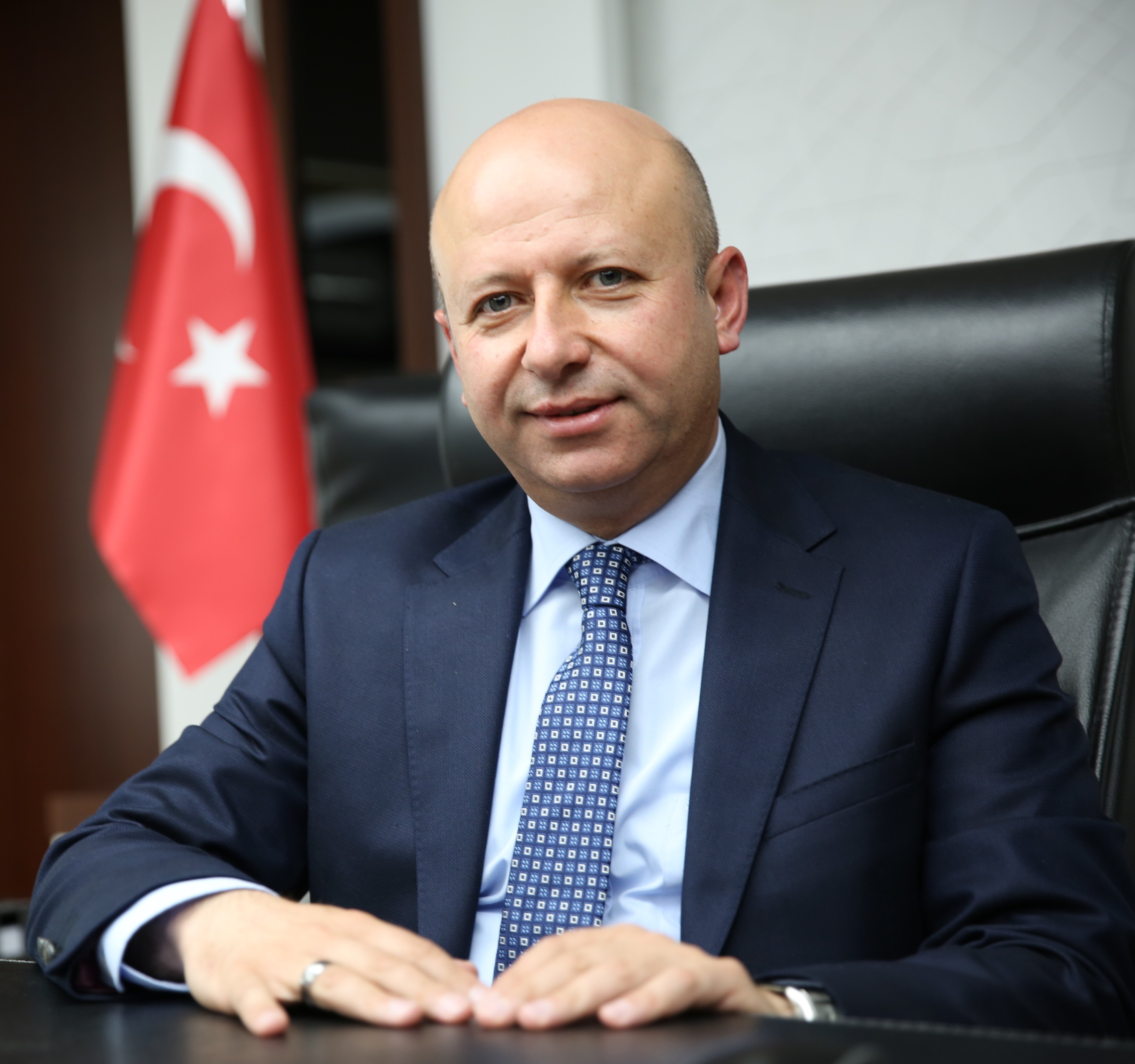 Başkan Çolakbayrakdar’dan vergisini ödeyen vatandaşlara teşekkür