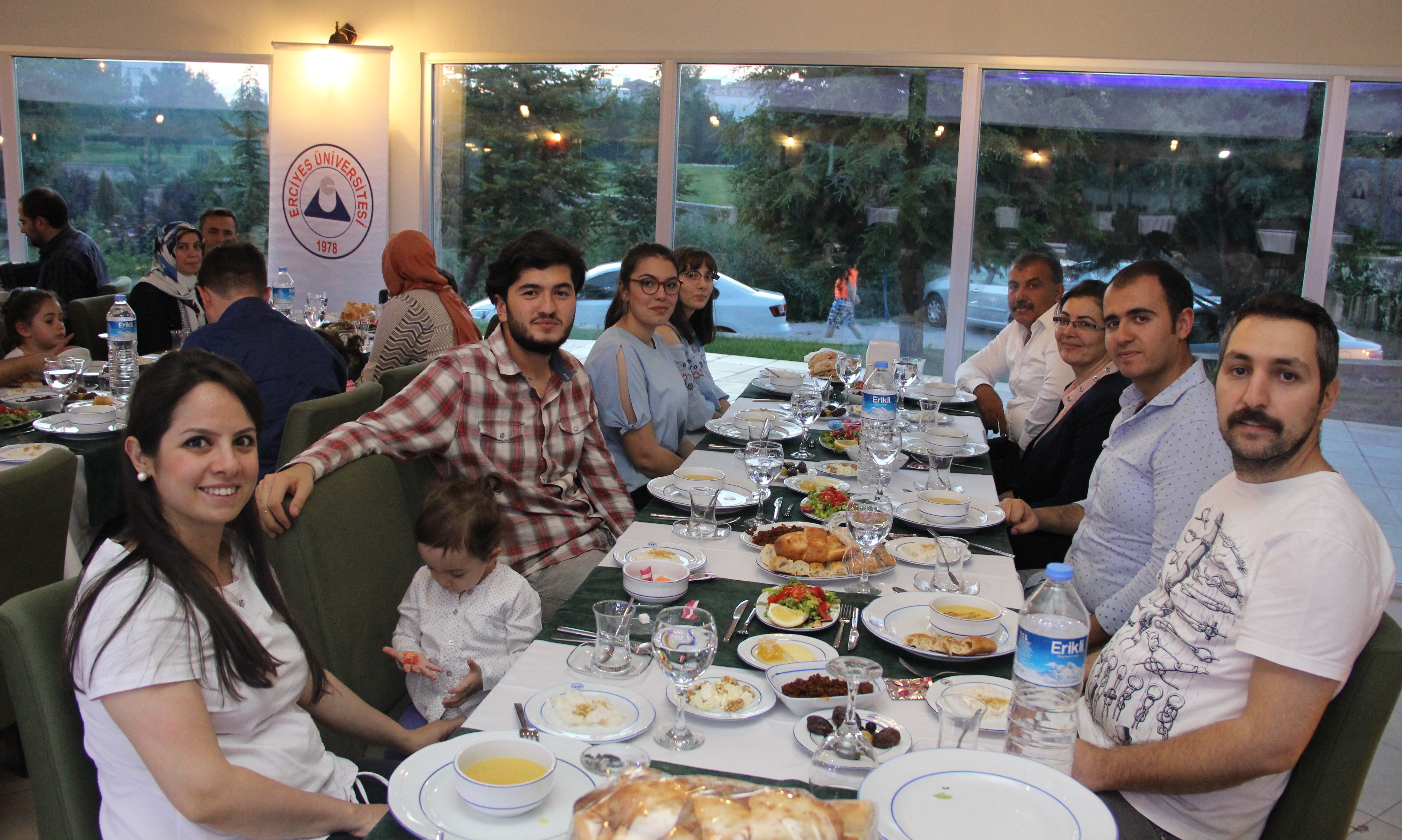 Erciyes Teknopark çalışanları, iftar yemeğinde bir araya geldi