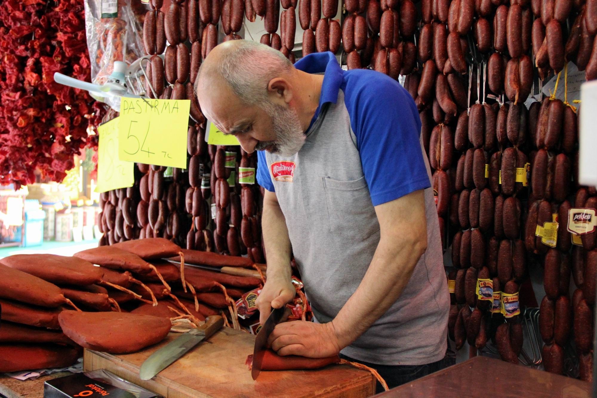 Kayseri’de Ramazan ayında 200 ton pastırma, 500 ton sucuk satıldı
