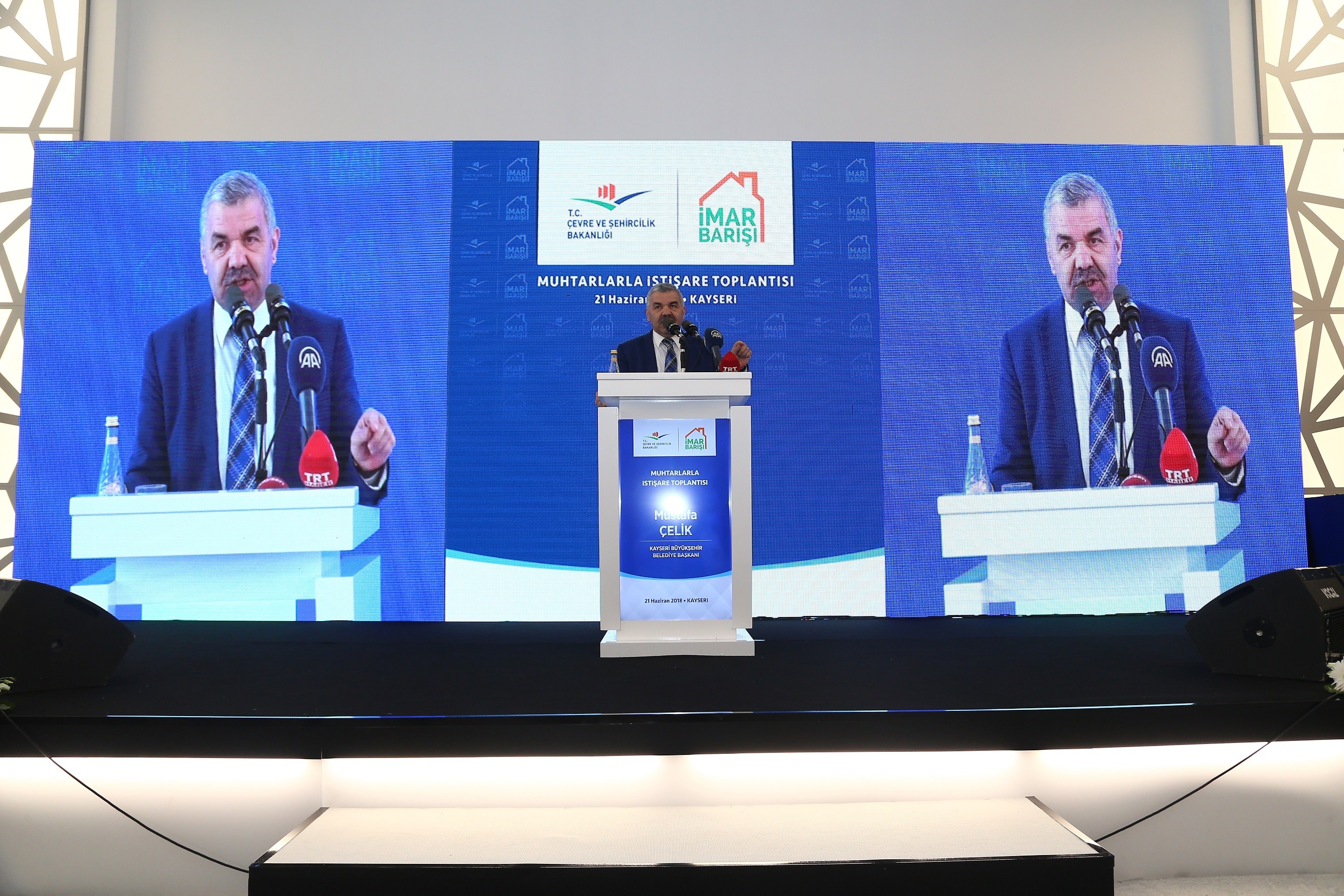 Başkan Çelik, Çevre ve Şehircilik Bakanlığı’nın “İmar Barışı” toplantısına katıldı
