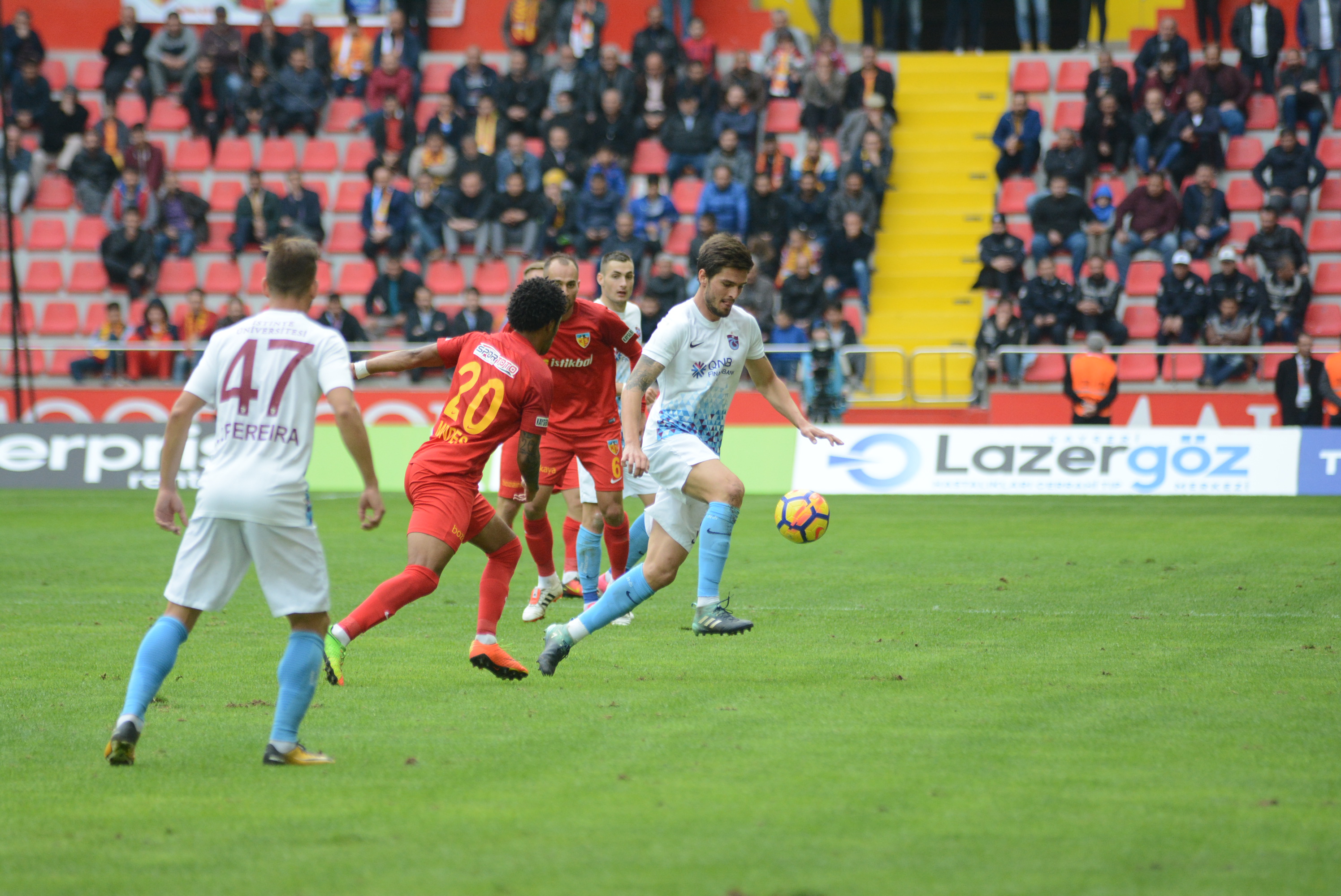 KAYSERİSPOR VE ALTAY’IN GÖZÜ OKAY’DA