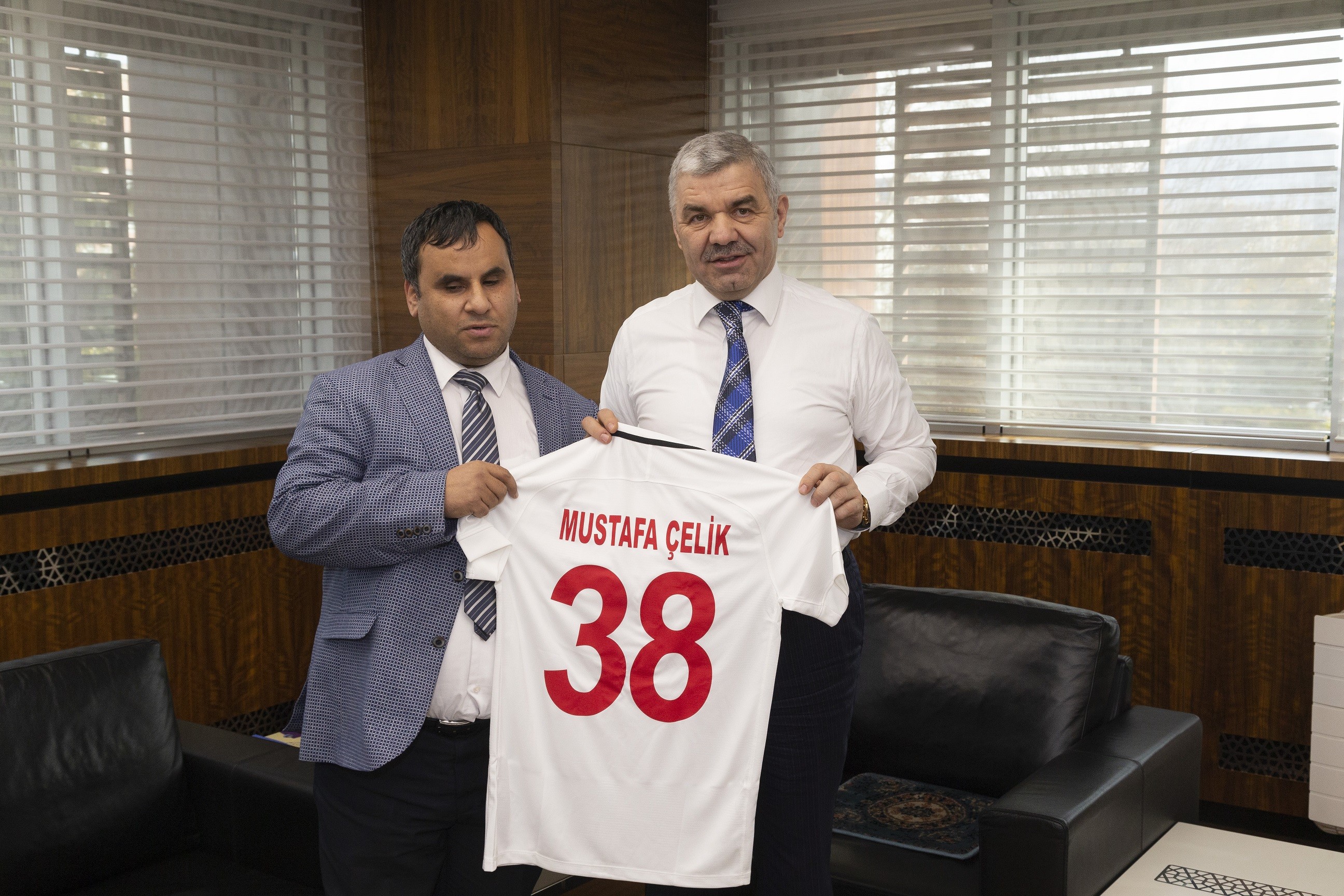 Engelli derneklerinden Başkan Çelik’e teşekkür ziyaretleri