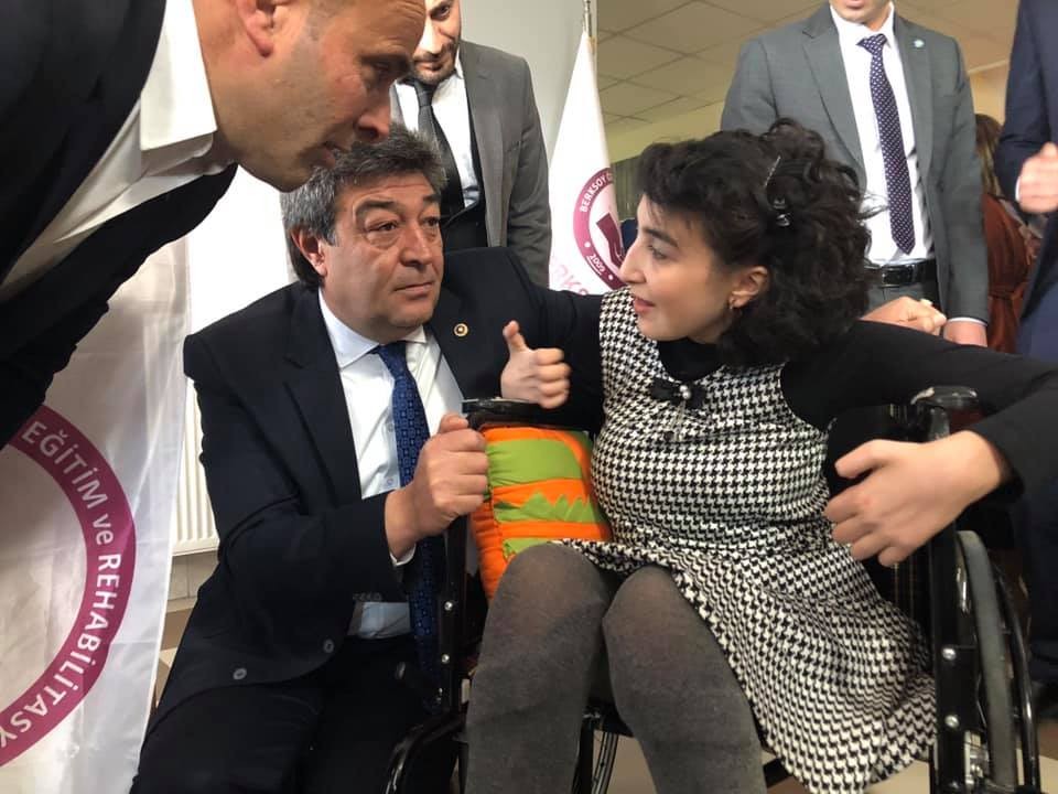 İyi Parti Milletvekili ve Millet İttifakı Kayseri Büyükşehir Belediye Başkan Adayı Dursun Ataş, “Kayseri’nin tüm mahallelerine eşit hizmet götüreceğiz”