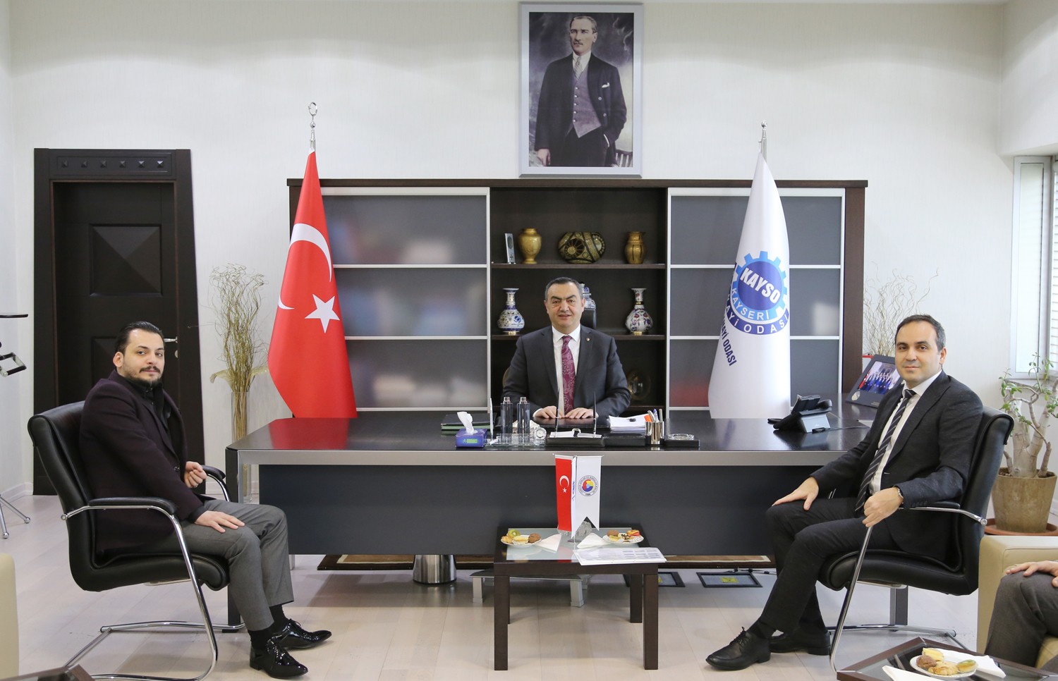 Genç Girişimcilerden KAYSO Başkanı Büyüksimitci’ye Ziyaret