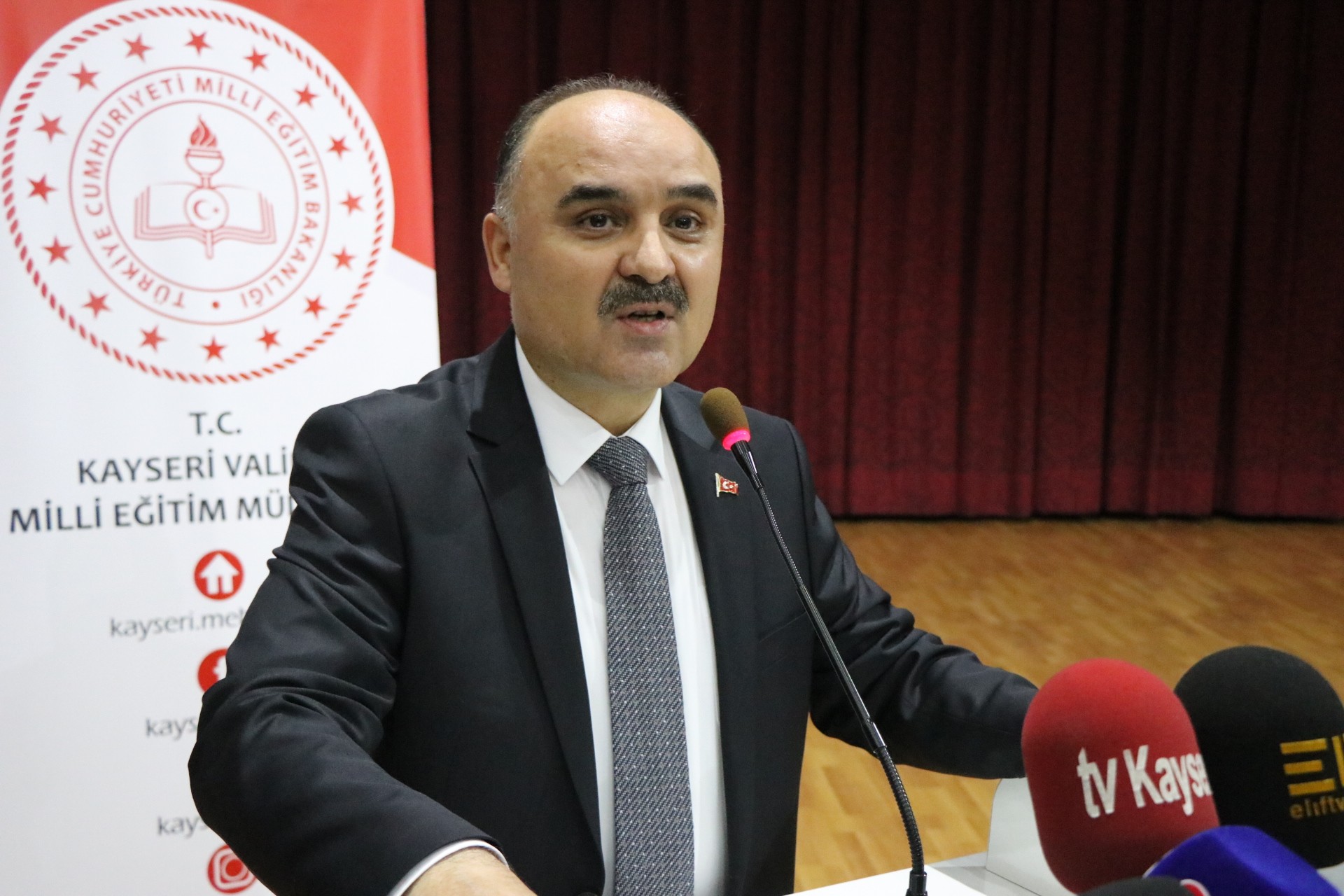 Vali Günaydın’dan okul müdürlerine: “Çalışmalarınızı adalet içerisinde yapın”