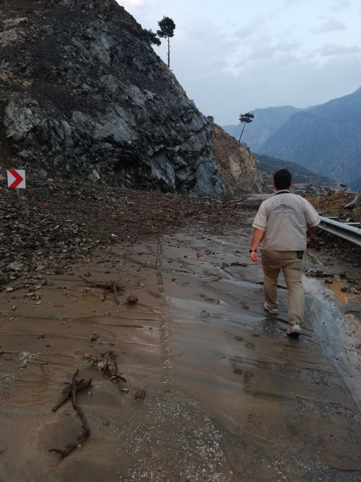 Kayseri’de Kapuzbaşı Şelaleleri’ne giden yol aşırı yağıştan kapandı