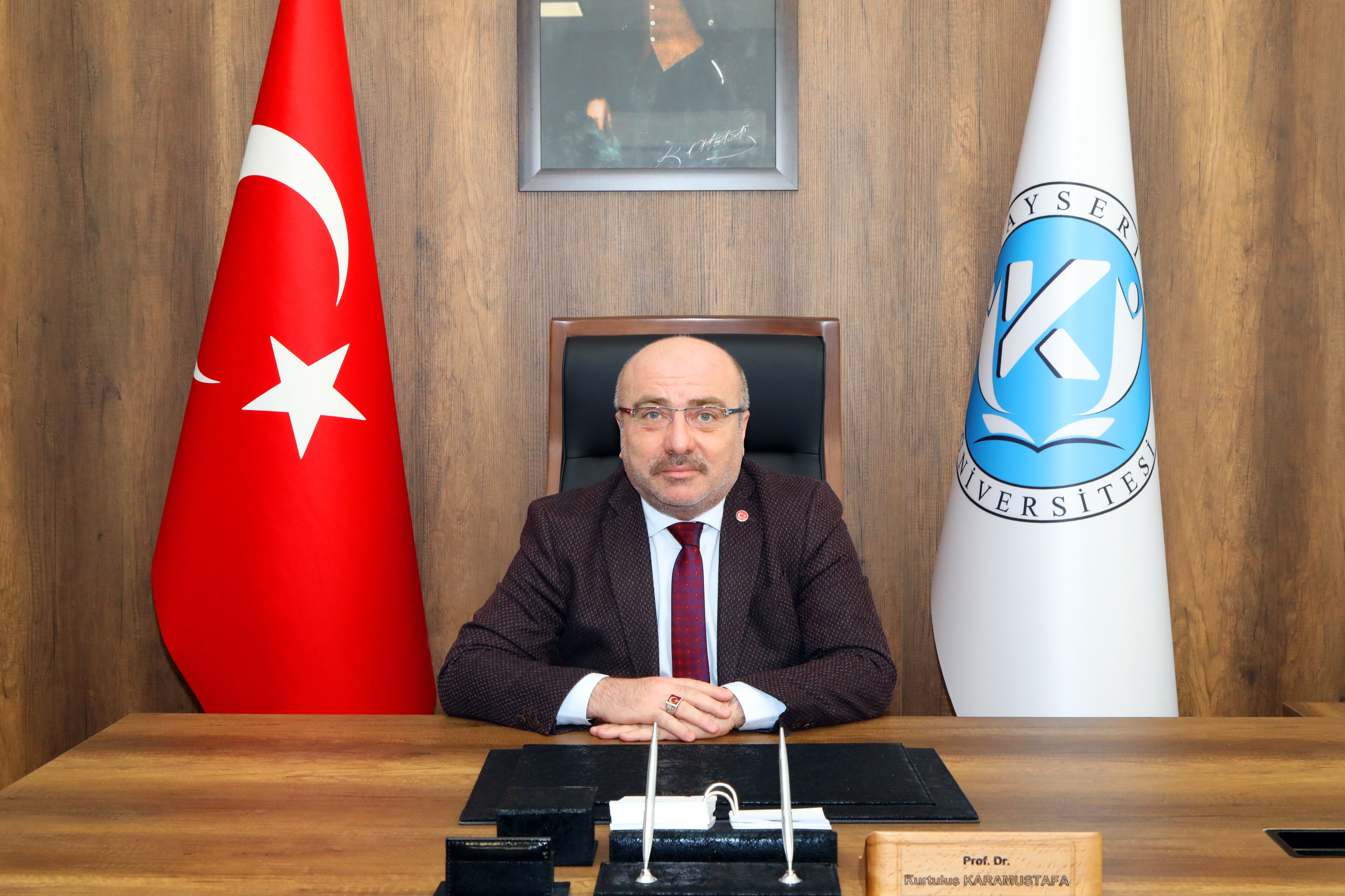 KAYÜ Rektörü Karamustafa’nın “15 Temmuz Demokrasi ve Milli Birlik Günü” Mesajı