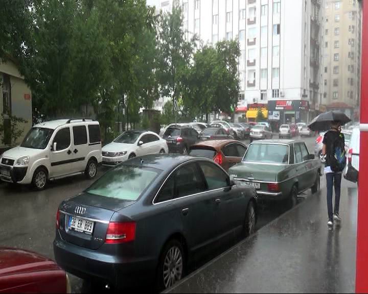 Kayseri’de sağanak yağış