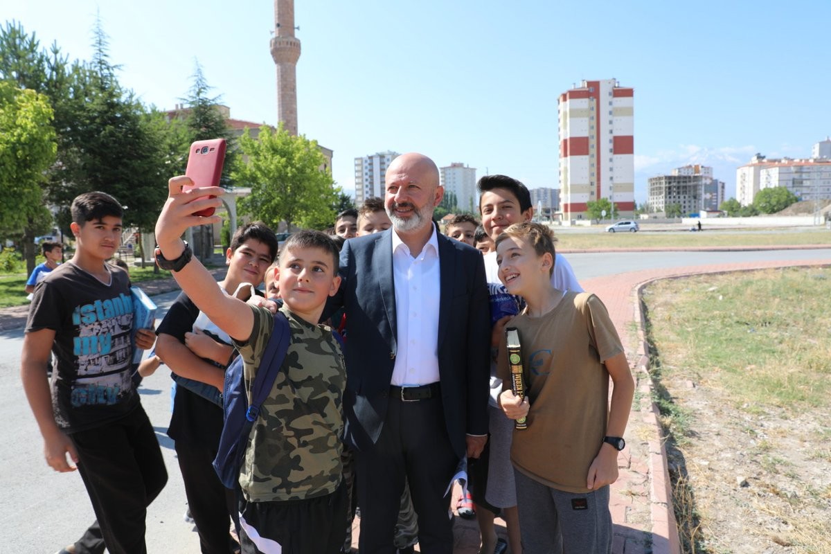 Kocasinan’da Hoca Ahmet Yesevi Mahallesi Yenileniyor